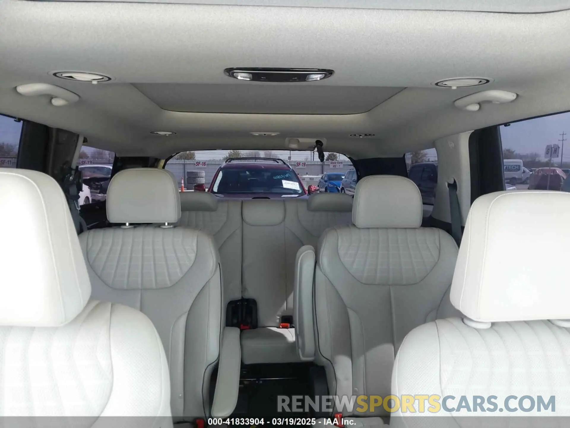 8 Photograph of a damaged car KM8R54GEXPU525177 HYUNDAI PALISADE 2023