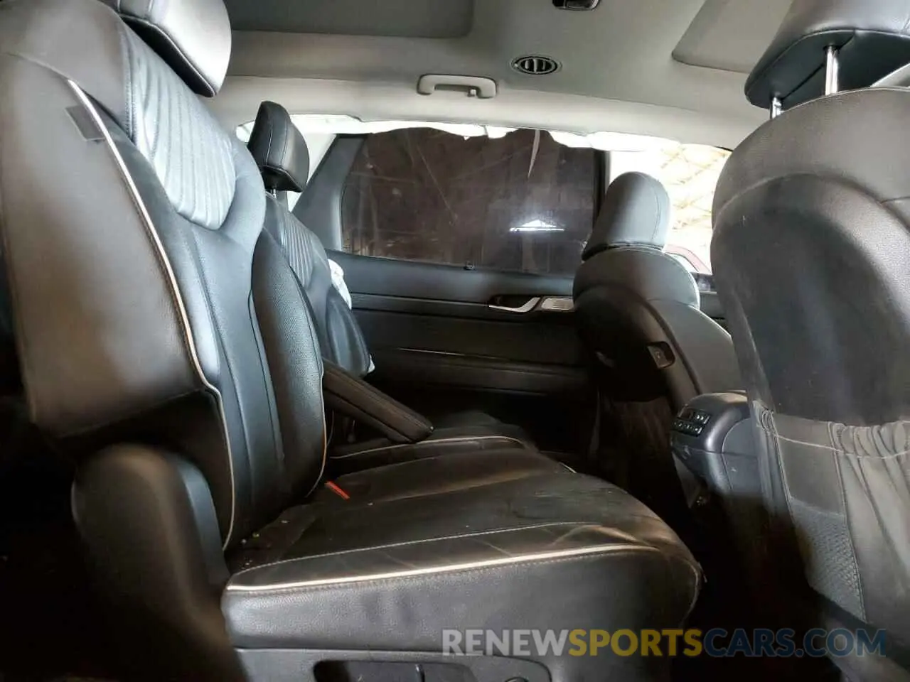 11 Photograph of a damaged car KM8R54GEXPU551844 HYUNDAI PALISADE 2023