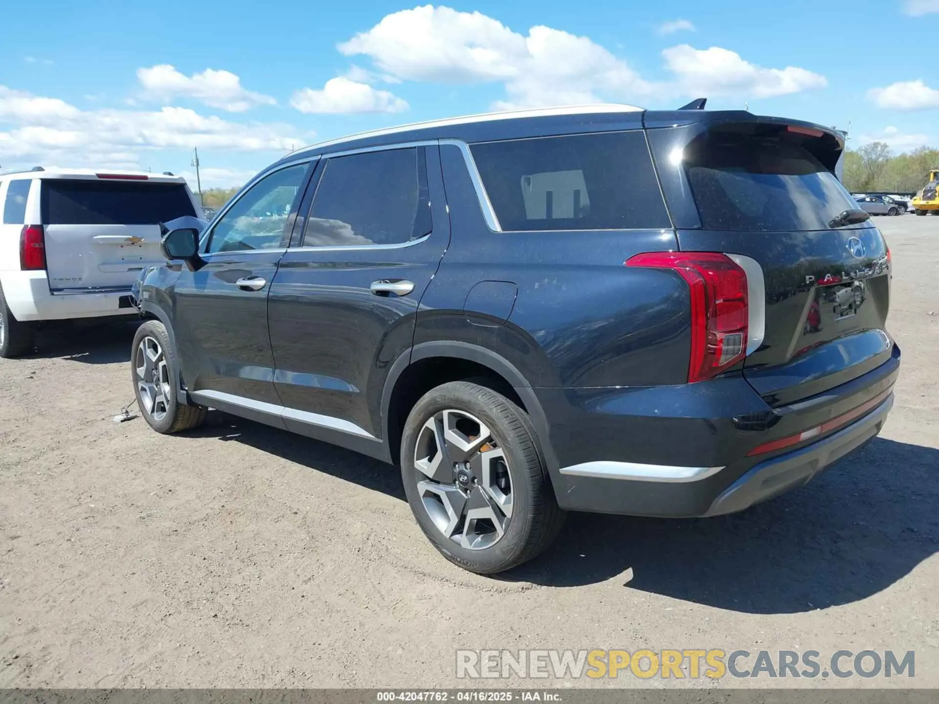 3 Photograph of a damaged car KM8R5DGE0PU536527 HYUNDAI PALISADE 2023