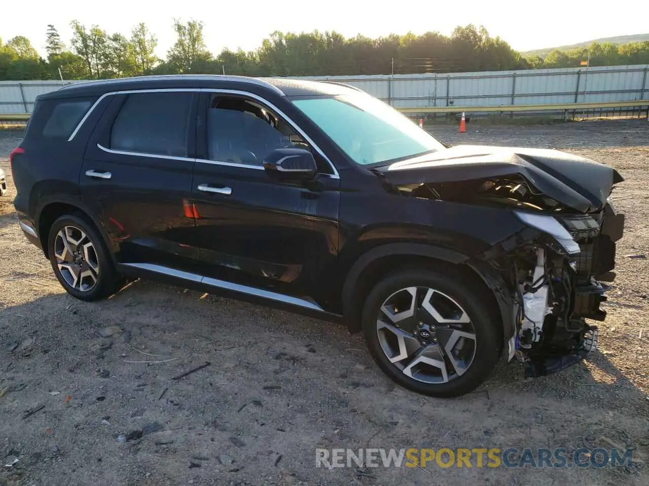 4 Photograph of a damaged car KM8R5DGE1PU605323 HYUNDAI PALISADE 2023
