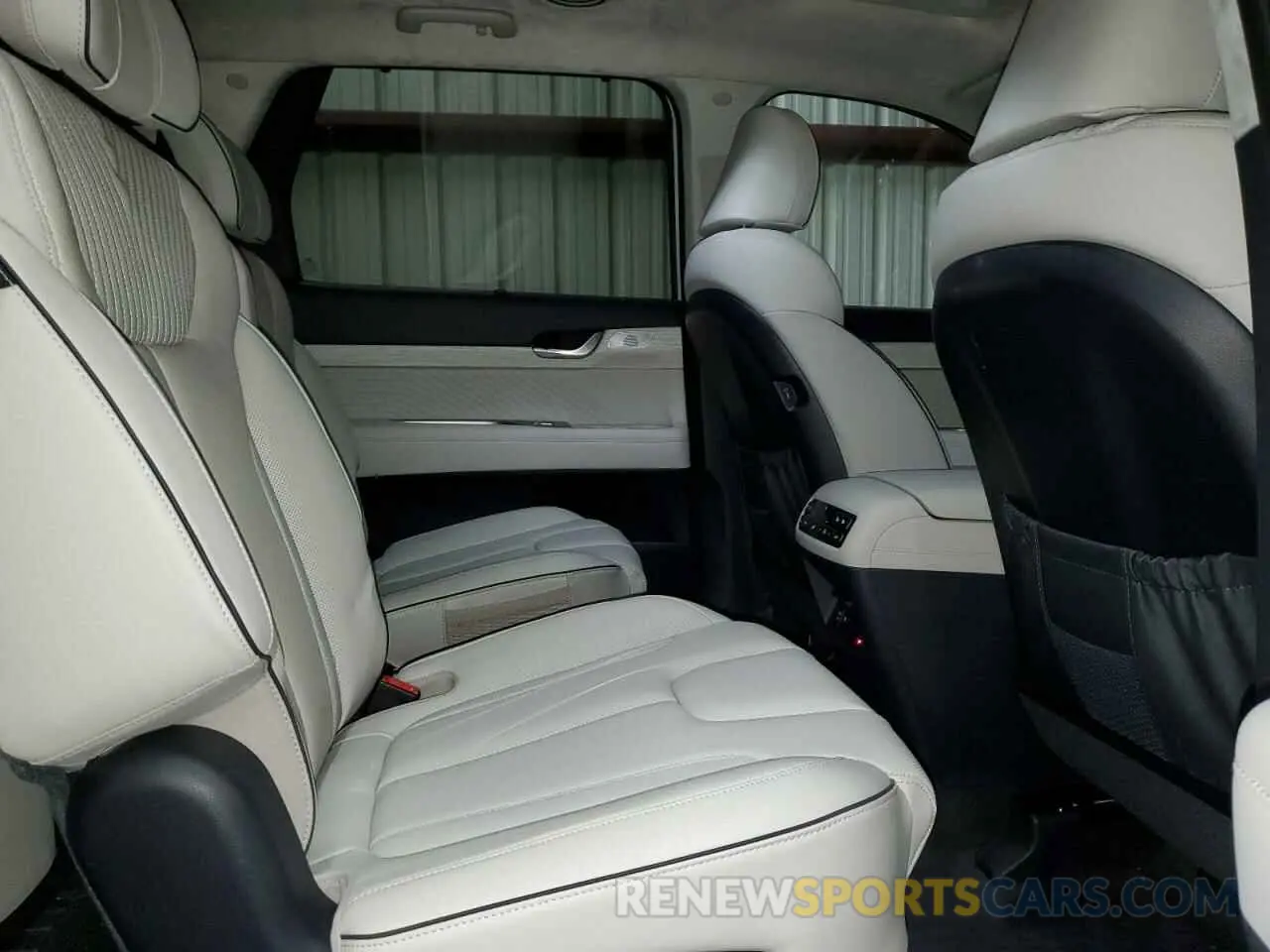 11 Photograph of a damaged car KM8R5DGE6PU599857 HYUNDAI PALISADE 2023