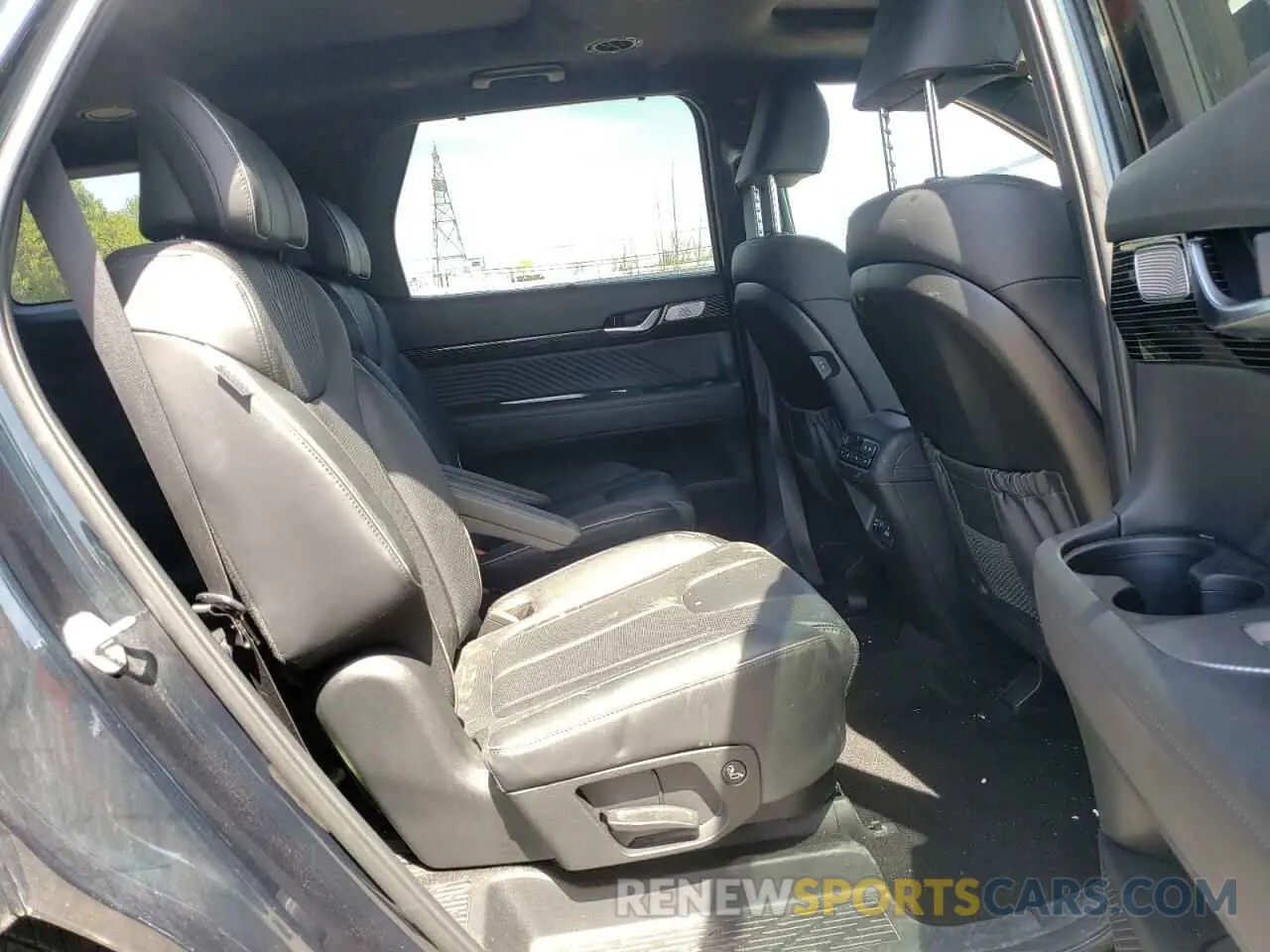 11 Photograph of a damaged car KM8R5DGE8PU632664 HYUNDAI PALISADE 2023