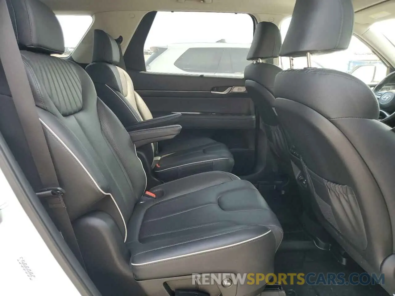 11 Photograph of a damaged car KM8R5DGEXPU493976 HYUNDAI PALISADE 2023