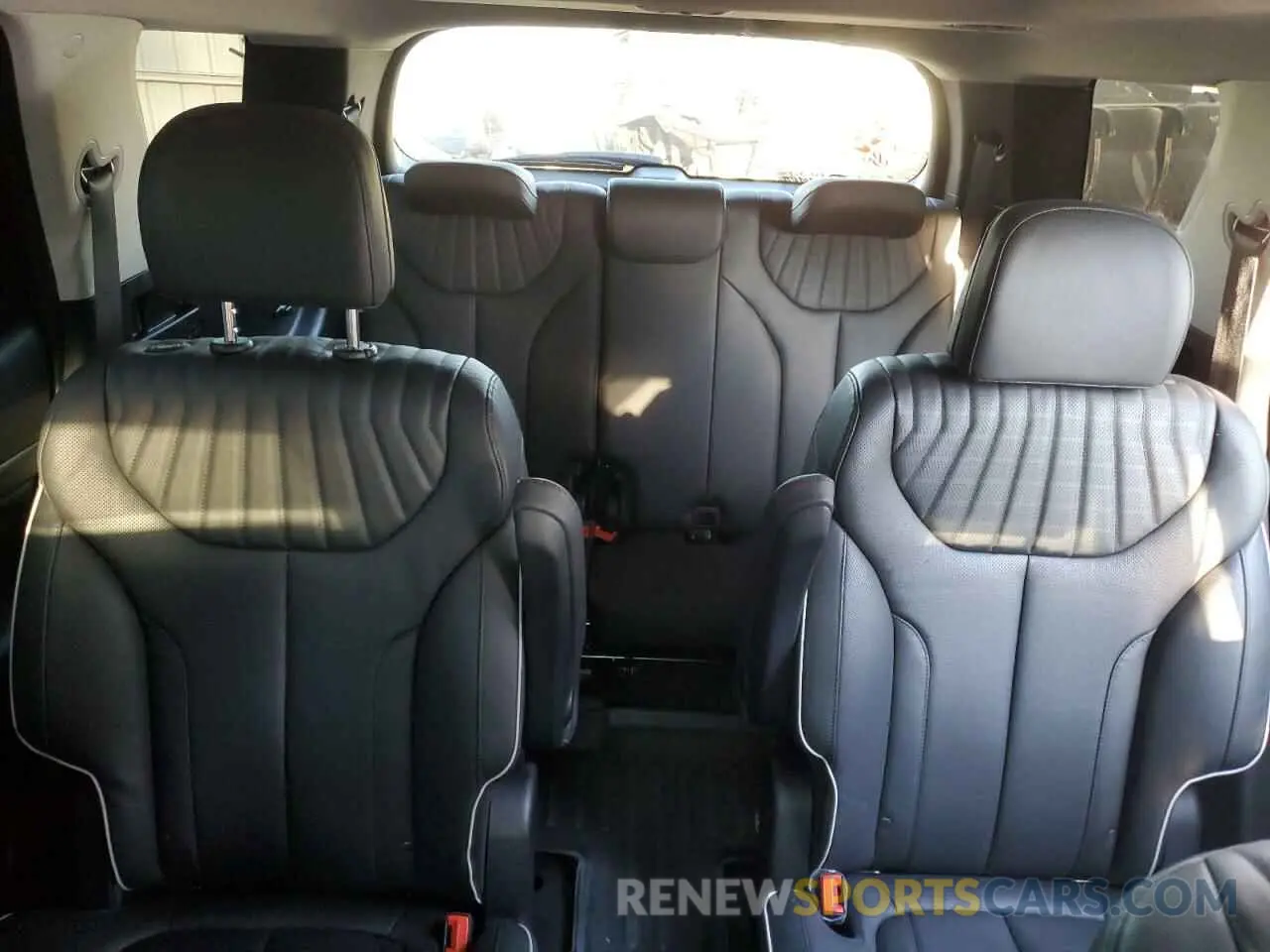 10 Photograph of a damaged car KM8R5DGEXPU567848 HYUNDAI PALISADE 2023