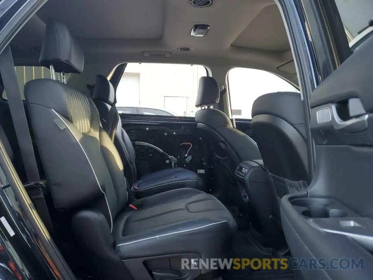 11 Photograph of a damaged car KM8R5DGEXPU567848 HYUNDAI PALISADE 2023