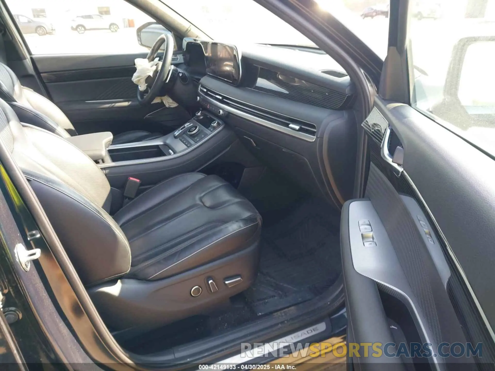 5 Photograph of a damaged car KM8R74GE0PU504784 HYUNDAI PALISADE 2023