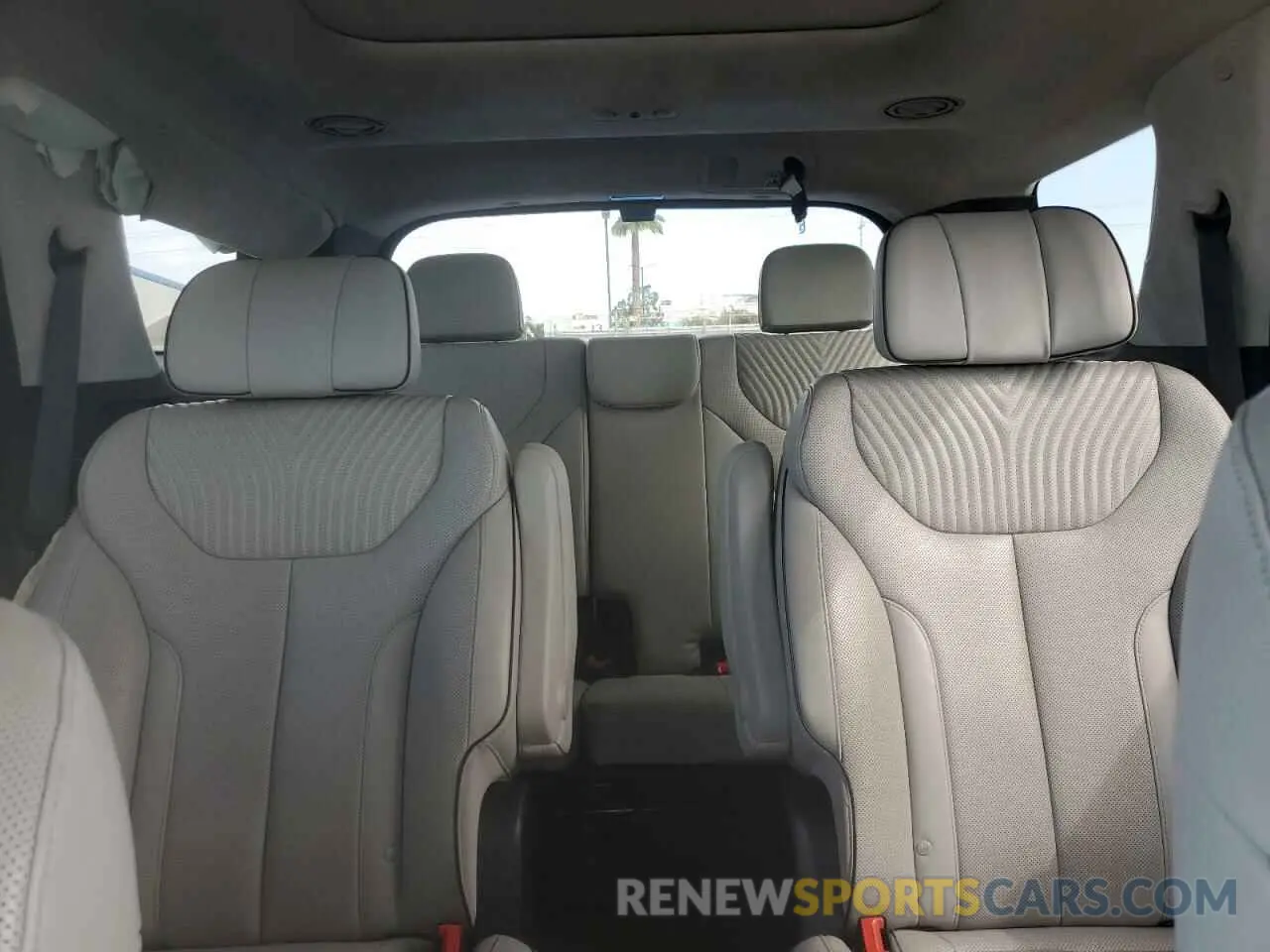 10 Photograph of a damaged car KM8R74GE3PU516170 HYUNDAI PALISADE 2023