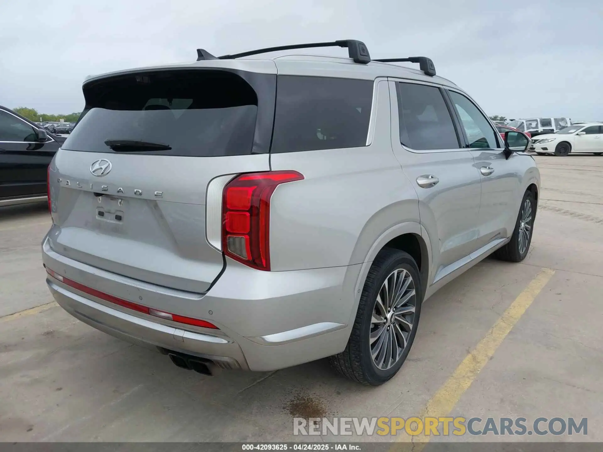 4 Photograph of a damaged car KM8R74GE5PU551034 HYUNDAI PALISADE 2023