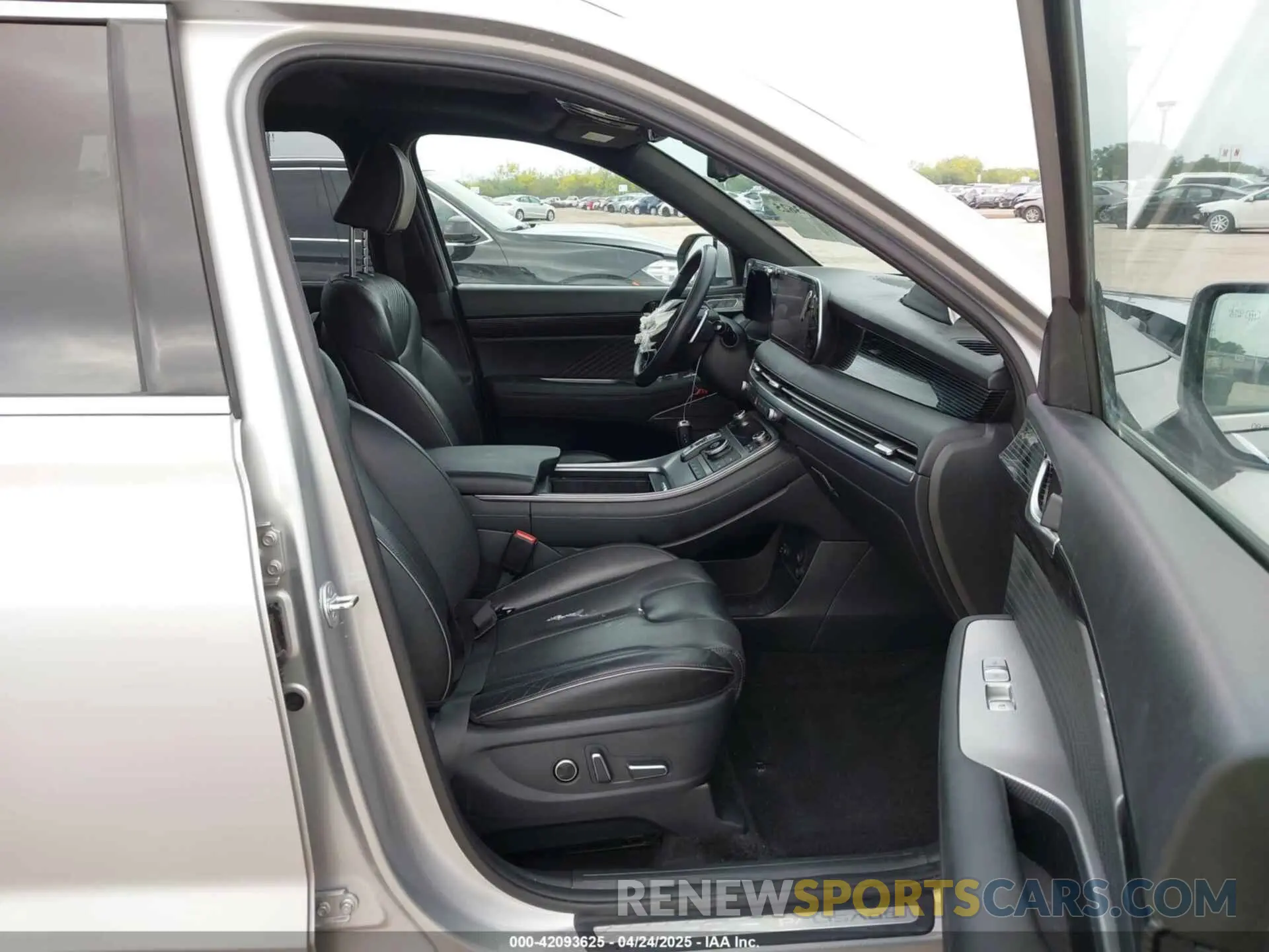 5 Photograph of a damaged car KM8R74GE5PU551034 HYUNDAI PALISADE 2023