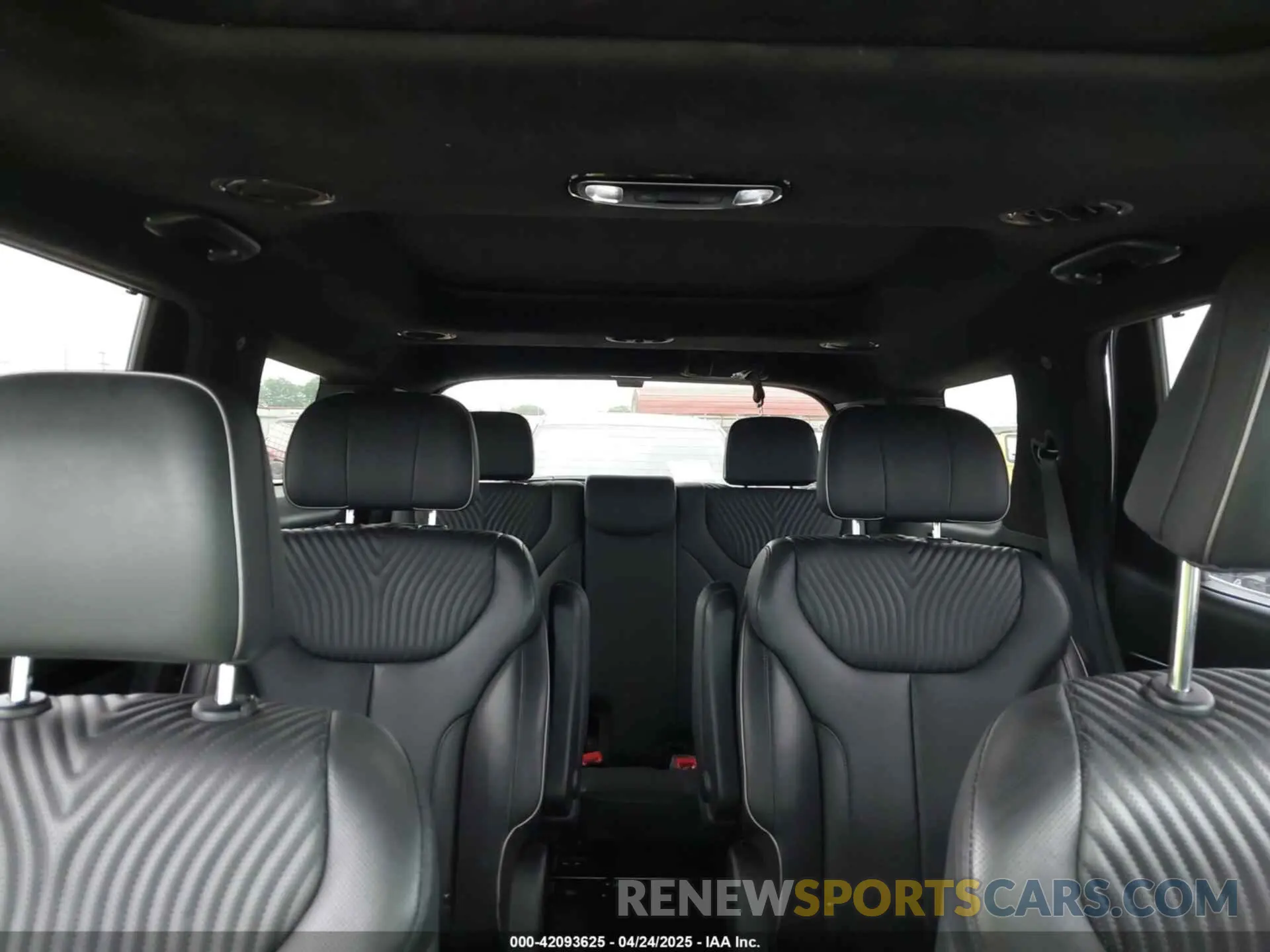 8 Photograph of a damaged car KM8R74GE5PU551034 HYUNDAI PALISADE 2023
