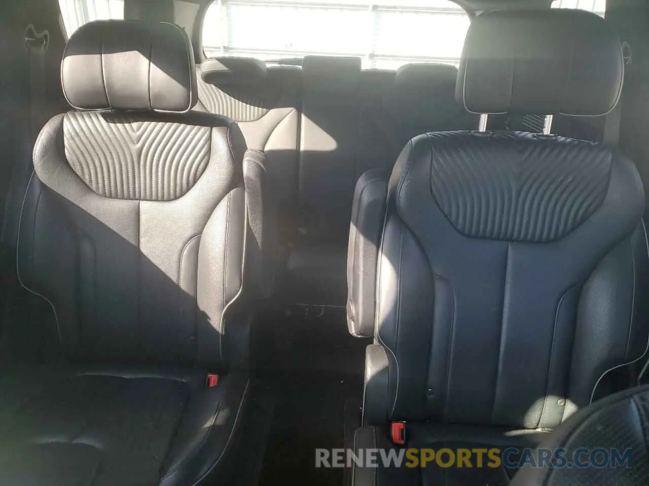 10 Photograph of a damaged car KM8R74GE5PU580257 HYUNDAI PALISADE 2023