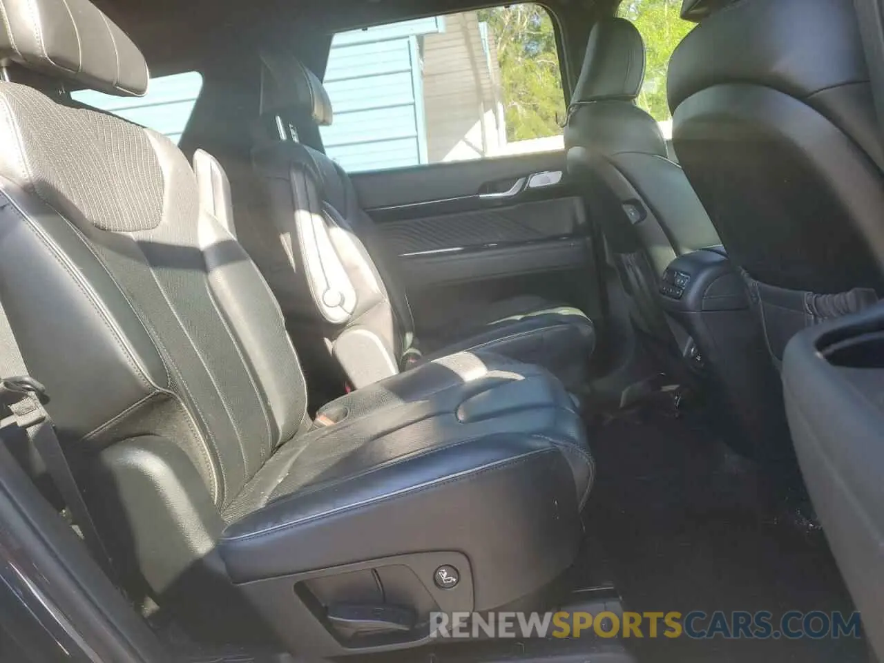 11 Photograph of a damaged car KM8R74GE5PU580257 HYUNDAI PALISADE 2023