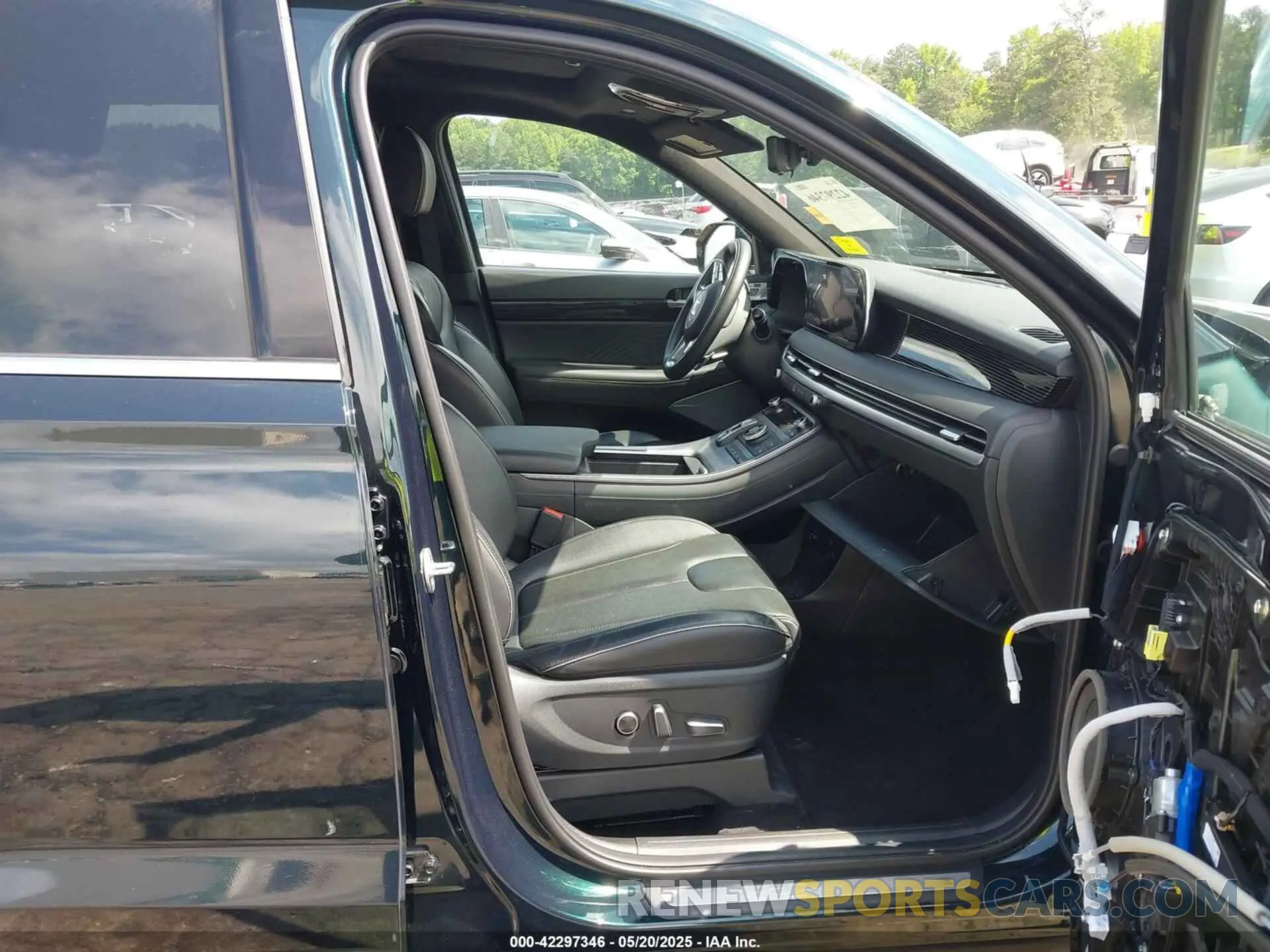 5 Photograph of a damaged car KM8R74GE5PU620210 HYUNDAI PALISADE 2023