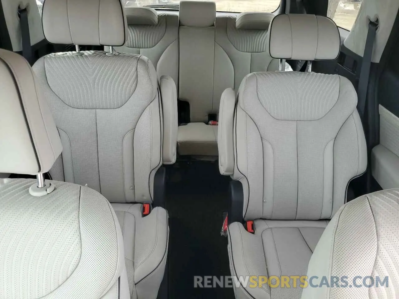 10 Photograph of a damaged car KM8R74GE7PU516883 HYUNDAI PALISADE 2023