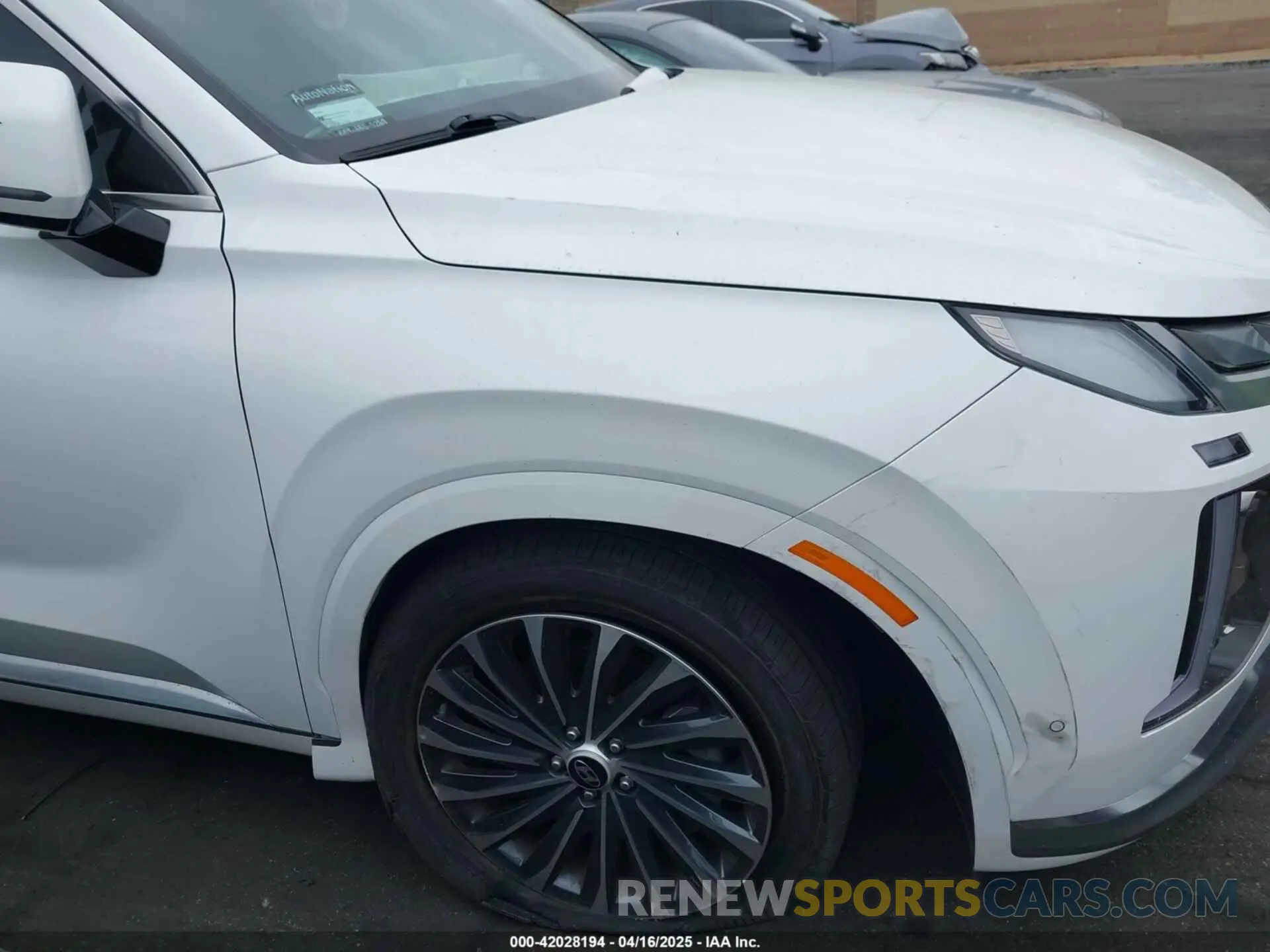 18 Photograph of a damaged car KM8R74GEXPU516330 HYUNDAI PALISADE 2023
