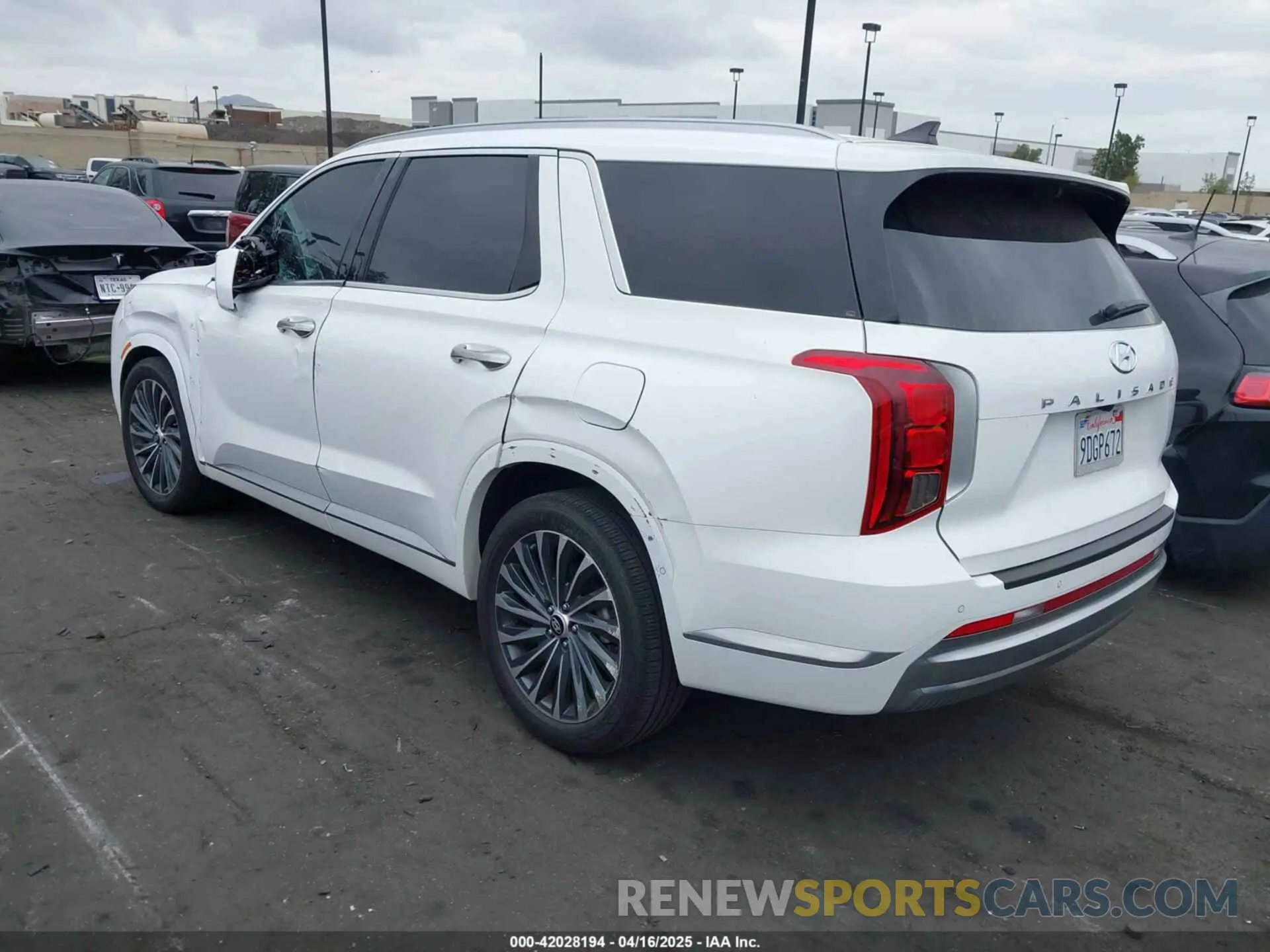 3 Photograph of a damaged car KM8R74GEXPU516330 HYUNDAI PALISADE 2023