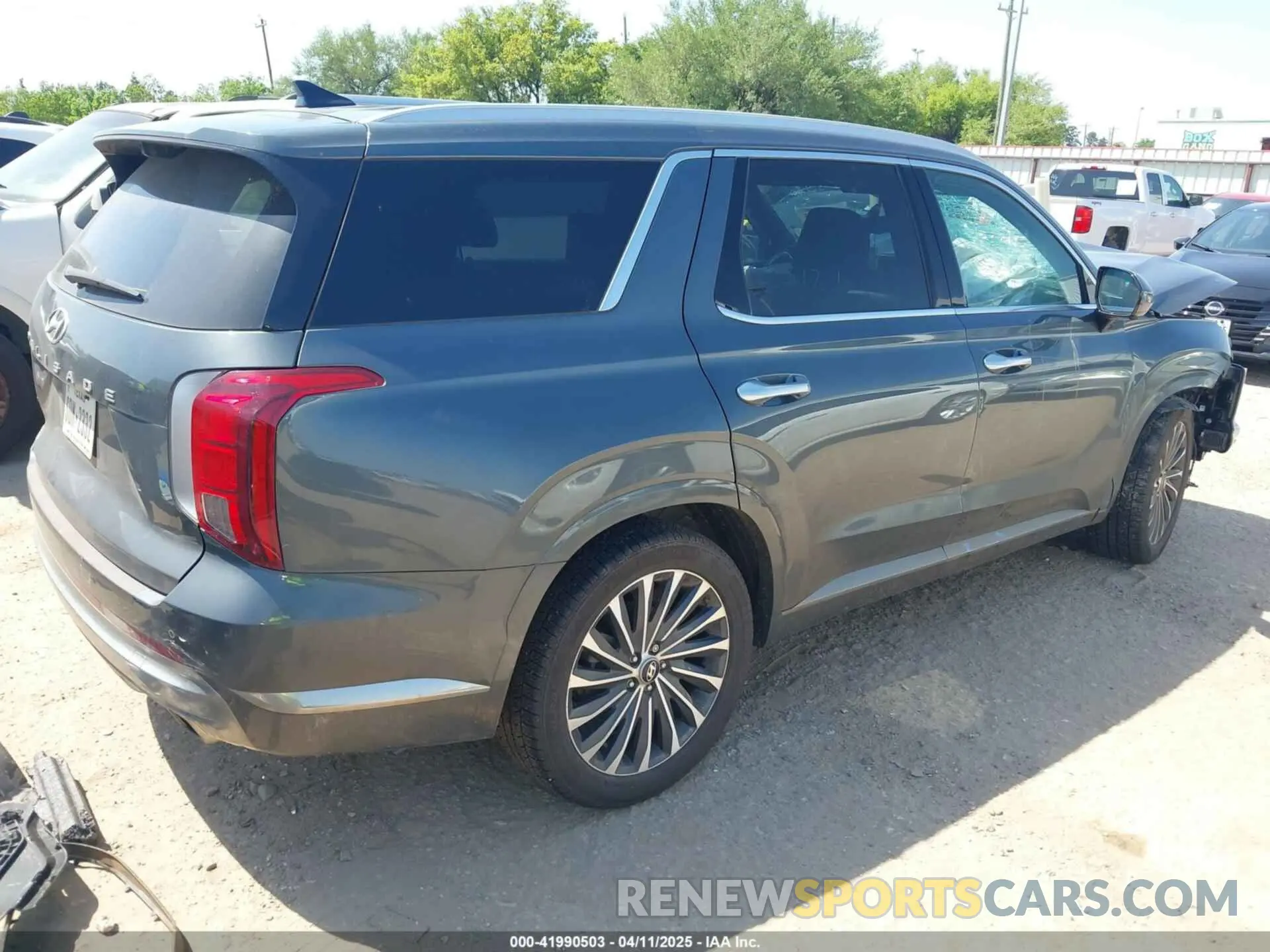 4 Photograph of a damaged car KM8R74GEXPU517333 HYUNDAI PALISADE 2023
