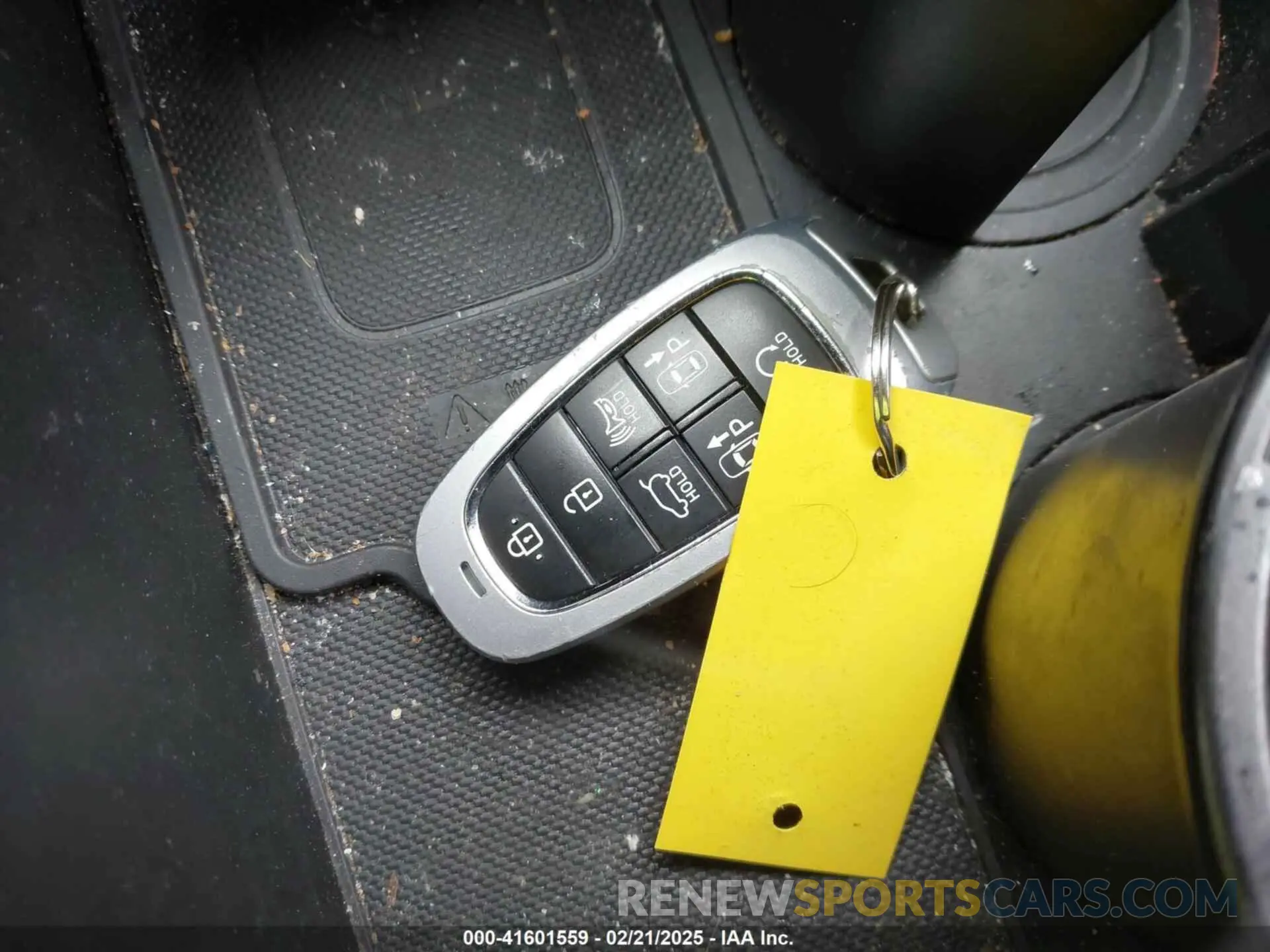 11 Photograph of a damaged car KM8R7DGE0PU640381 HYUNDAI PALISADE 2023