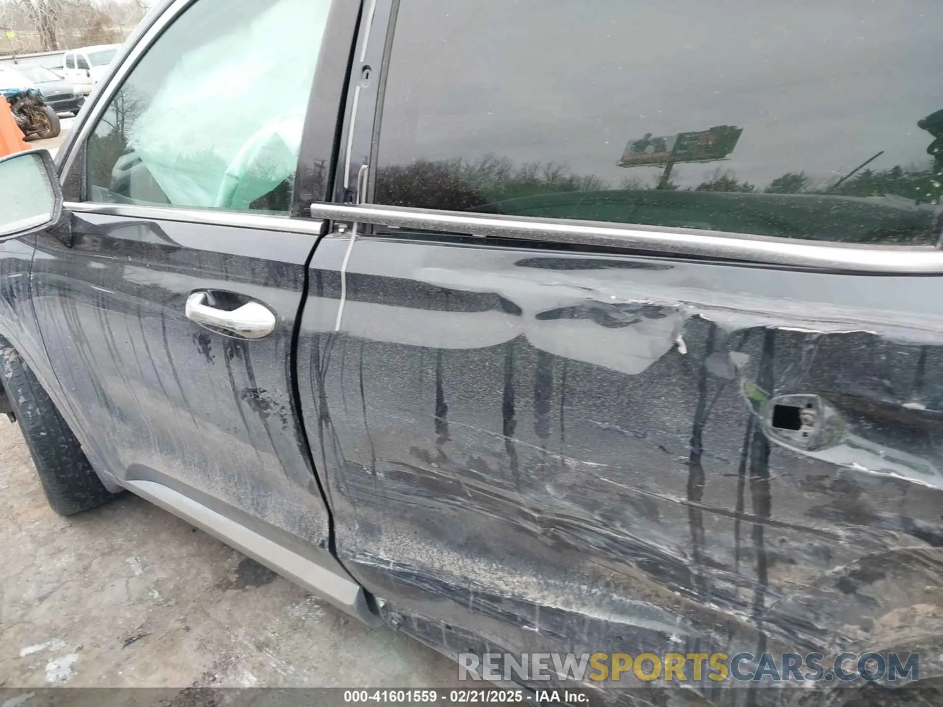 14 Photograph of a damaged car KM8R7DGE0PU640381 HYUNDAI PALISADE 2023