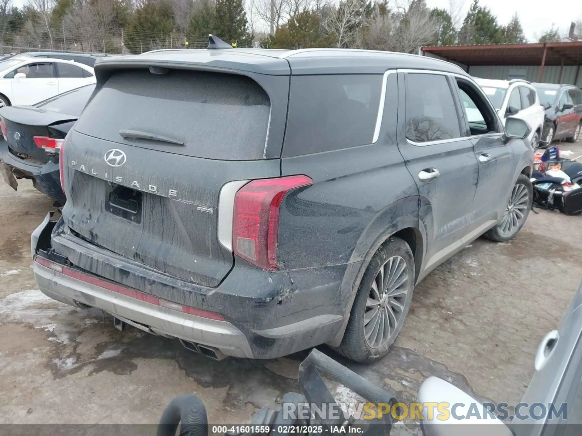 4 Photograph of a damaged car KM8R7DGE0PU640381 HYUNDAI PALISADE 2023
