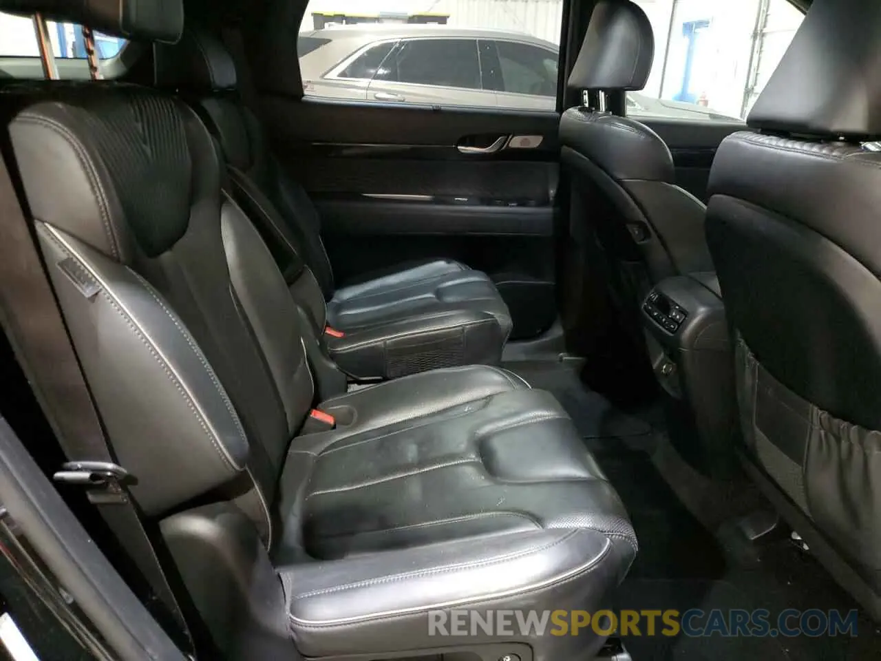 11 Photograph of a damaged car KM8R7DGE5PU551065 HYUNDAI PALISADE 2023