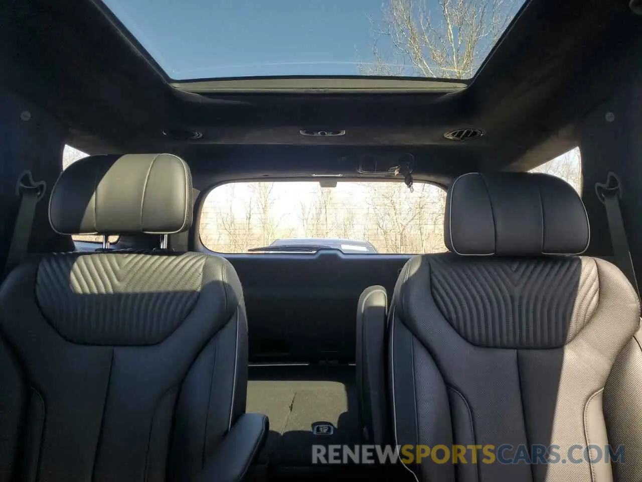 10 Photograph of a damaged car KM8R7DGE7PU572340 HYUNDAI PALISADE 2023