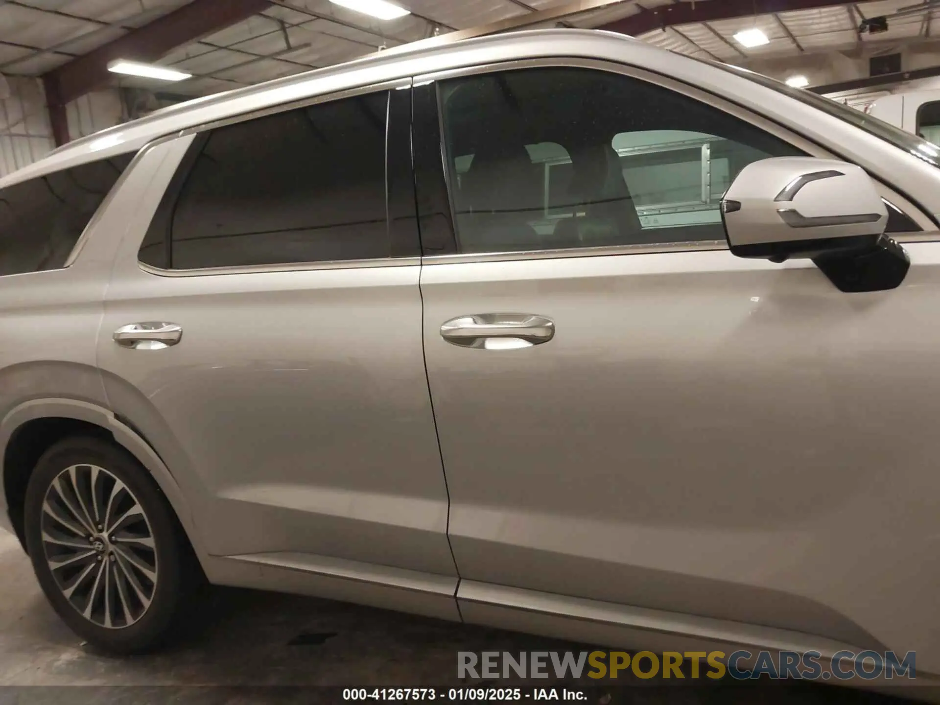 14 Photograph of a damaged car KM8R7DGE7PU639129 HYUNDAI PALISADE 2023