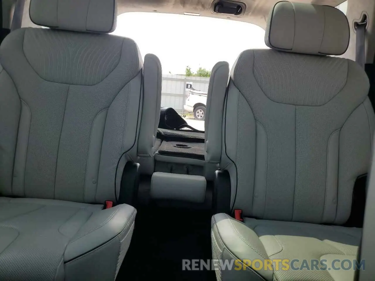 10 Photograph of a damaged car KM8R7DGE8PU509263 HYUNDAI PALISADE 2023
