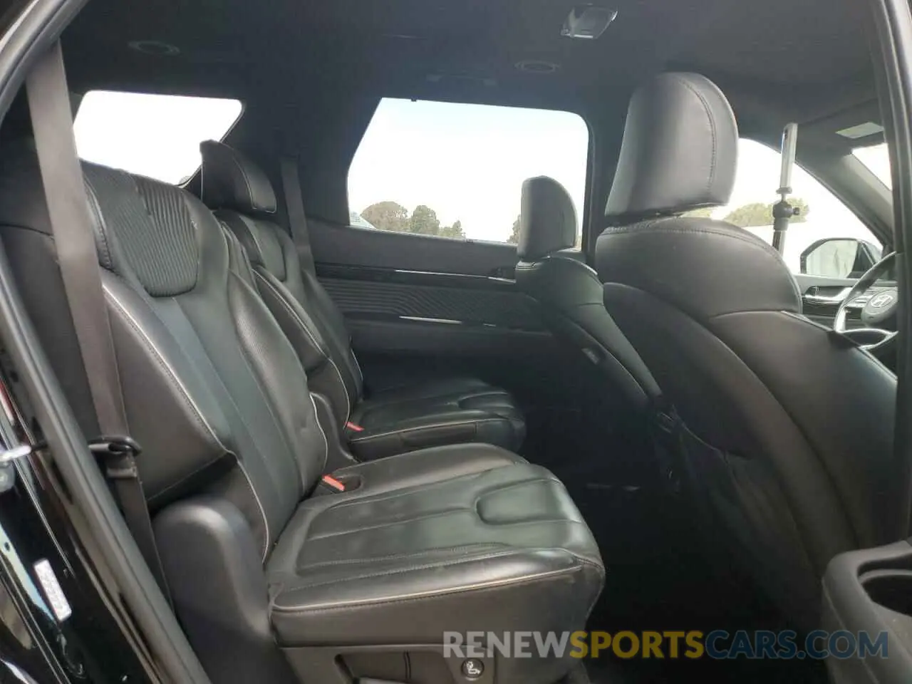 11 Photograph of a damaged car KM8R7DGE8PU537239 HYUNDAI PALISADE 2023
