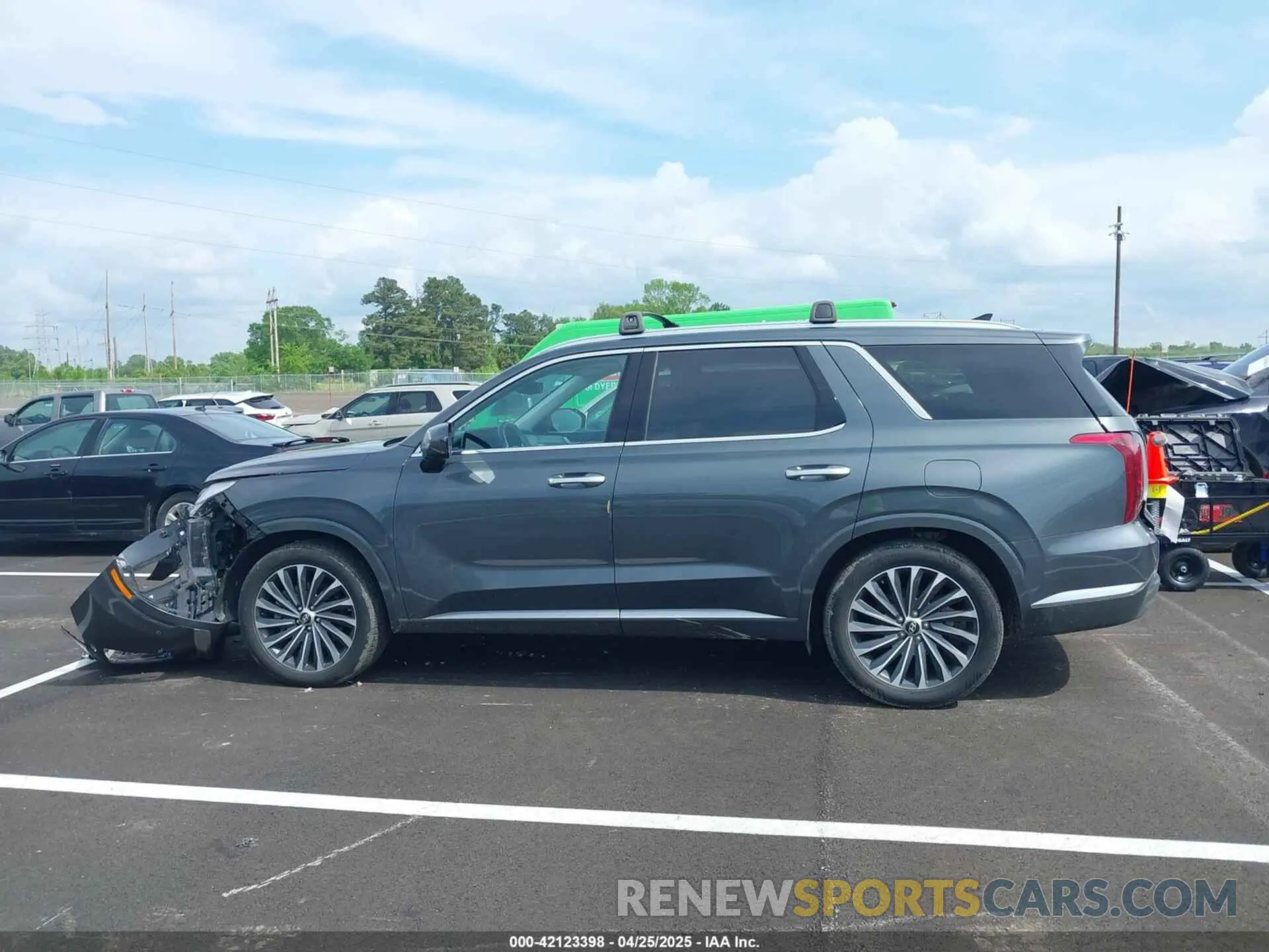 14 Photograph of a damaged car KM8R7DGE8PU558348 HYUNDAI PALISADE 2023