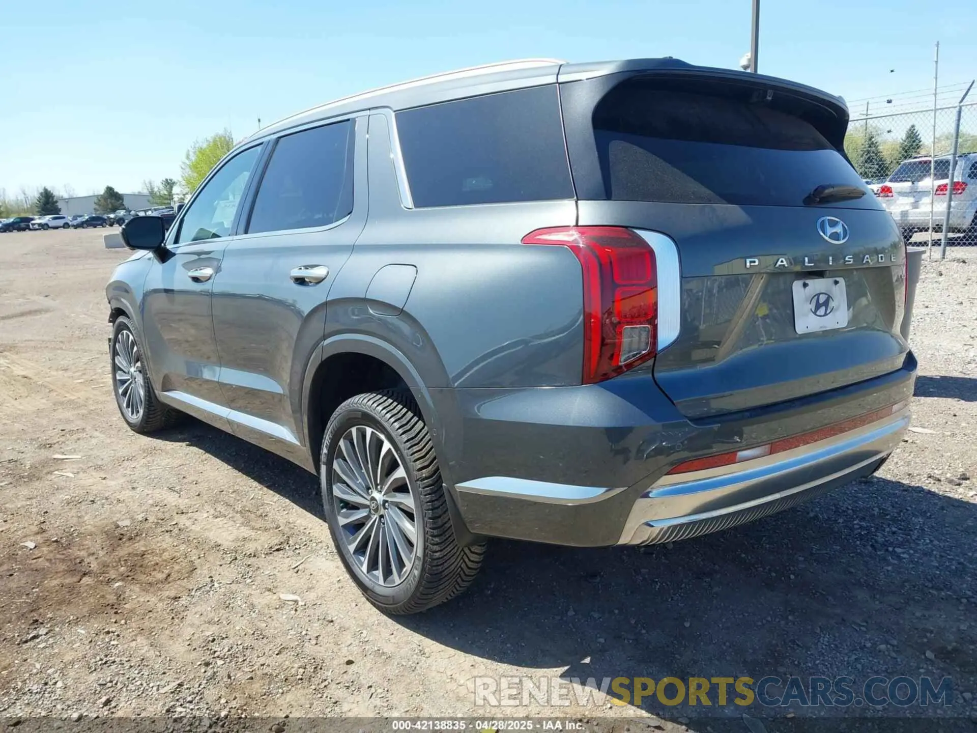 3 Photograph of a damaged car KM8R7DGE9PU591567 HYUNDAI PALISADE 2023