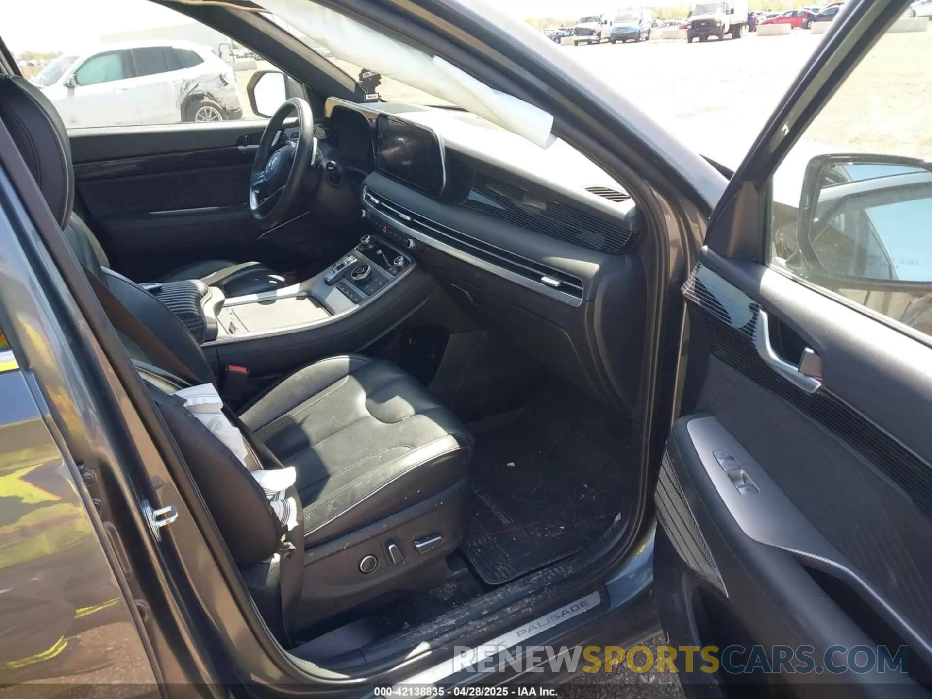 5 Photograph of a damaged car KM8R7DGE9PU591567 HYUNDAI PALISADE 2023