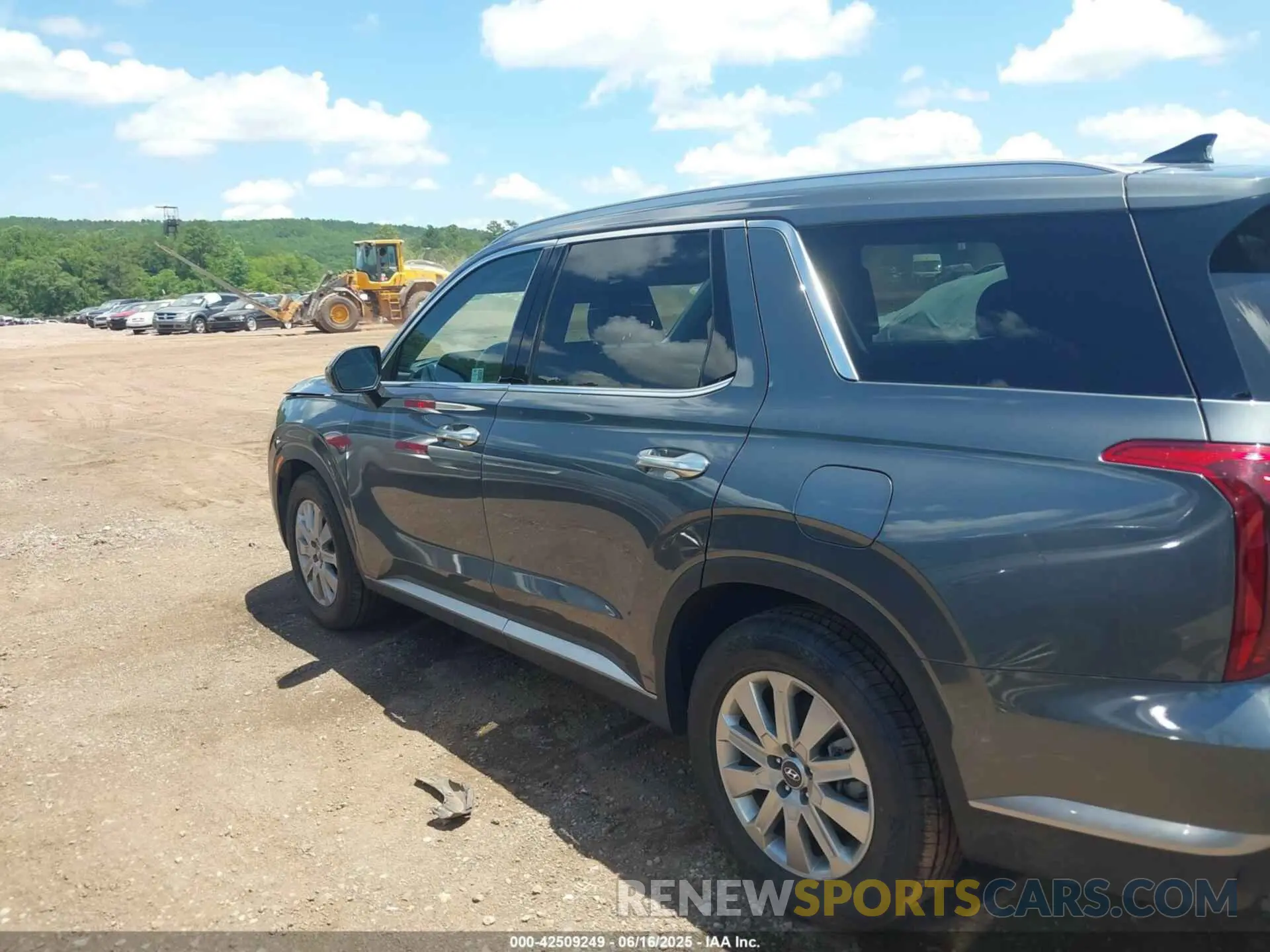14 Photograph of a damaged car KM8R24GE2RU742301 HYUNDAI PALISADE 2024