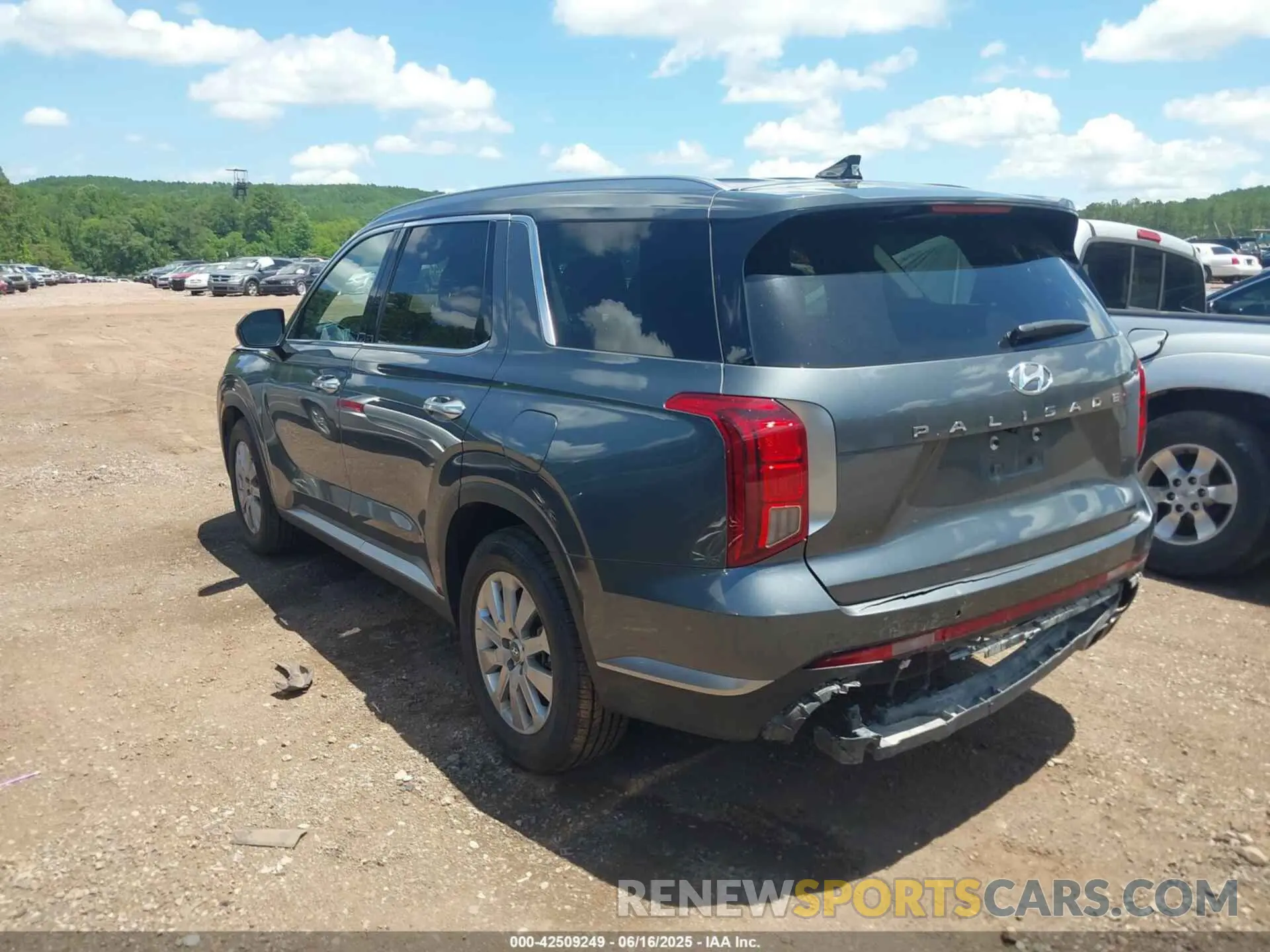 3 Photograph of a damaged car KM8R24GE2RU742301 HYUNDAI PALISADE 2024