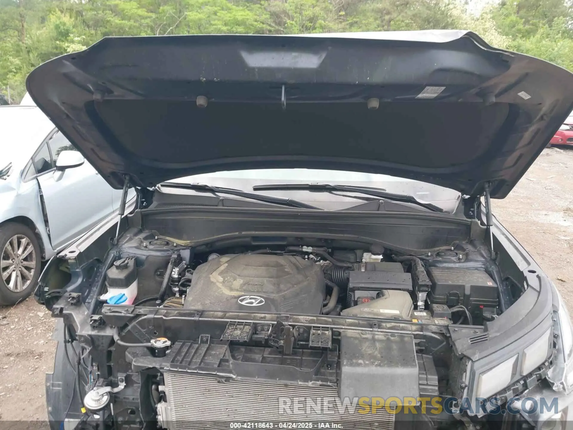 10 Photograph of a damaged car KM8R24GE9RU704029 HYUNDAI PALISADE 2024
