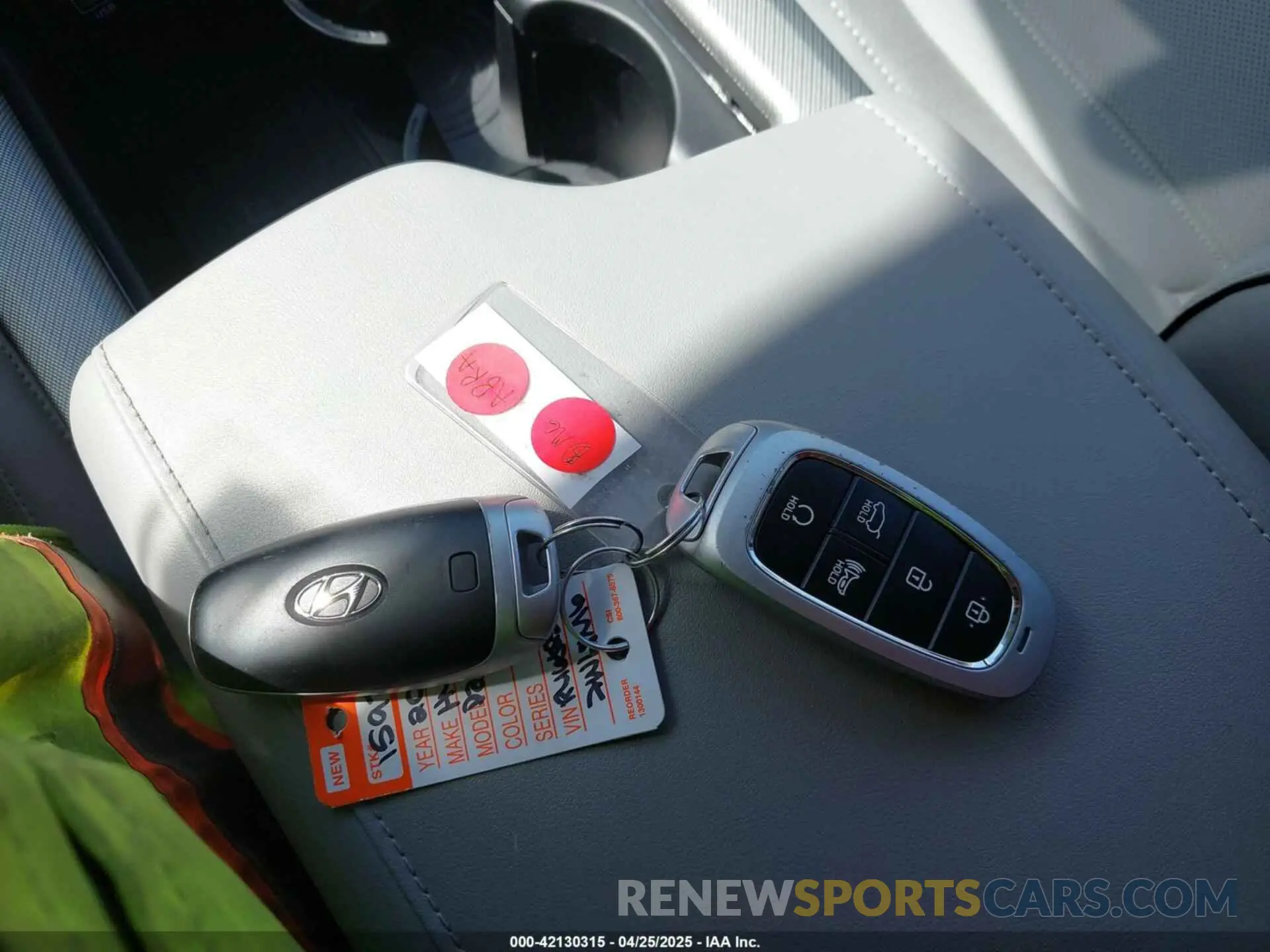 11 Photograph of a damaged car KM8R2DGE1RU682530 HYUNDAI PALISADE 2024