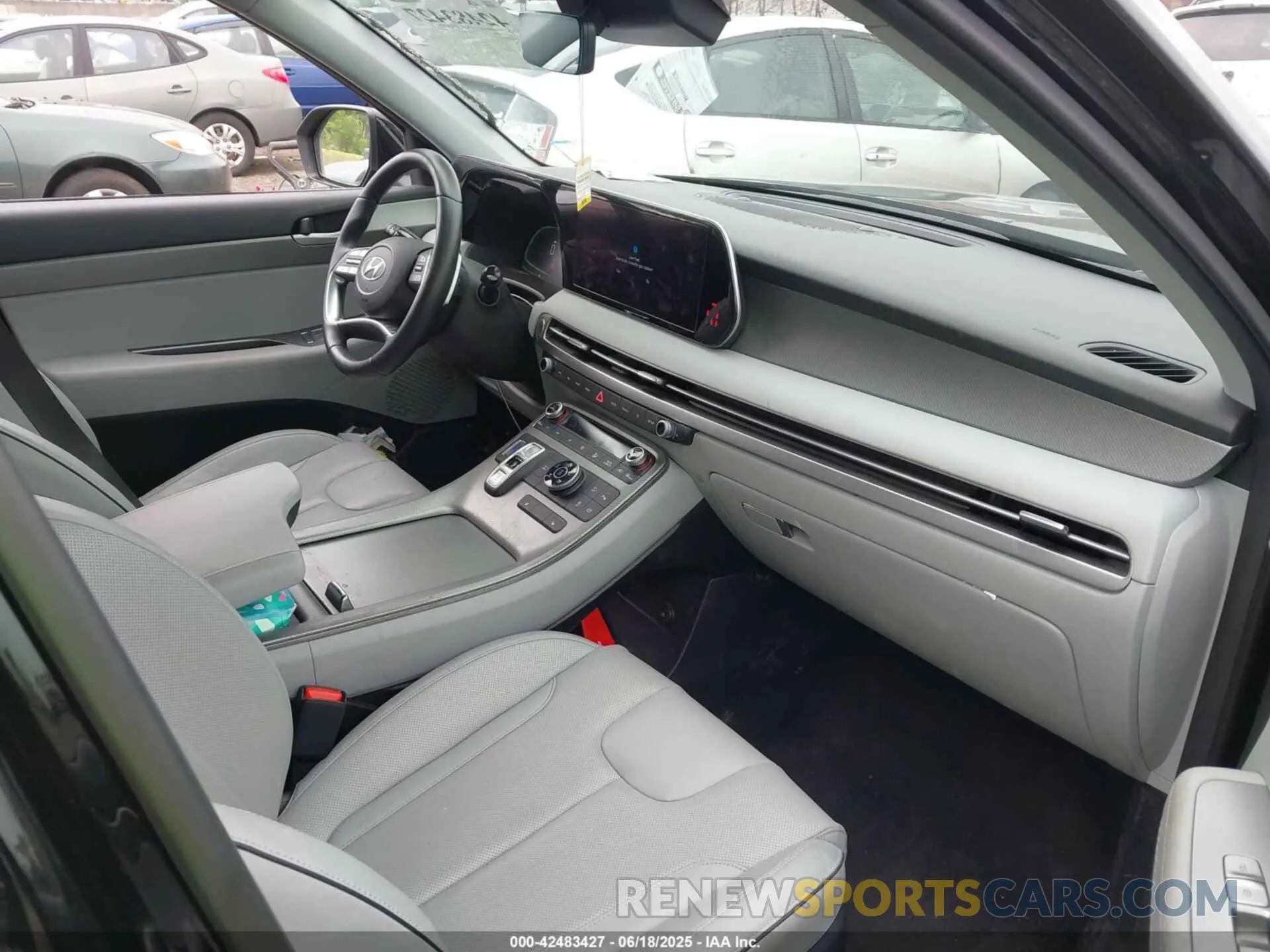 5 Photograph of a damaged car KM8R2DGE2RU801329 HYUNDAI PALISADE 2024