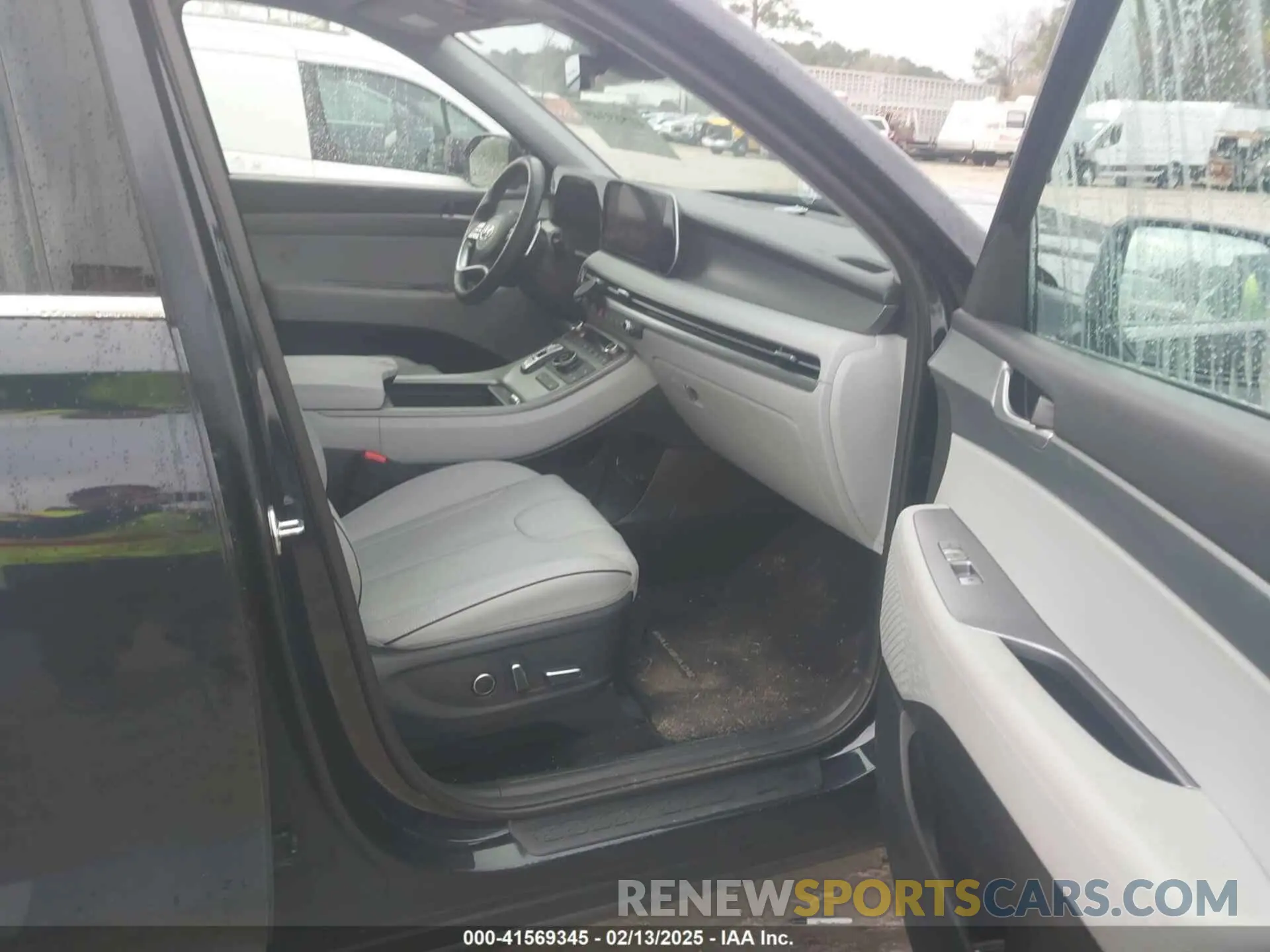 5 Photograph of a damaged car KM8R2DGE3RU742050 HYUNDAI PALISADE 2024