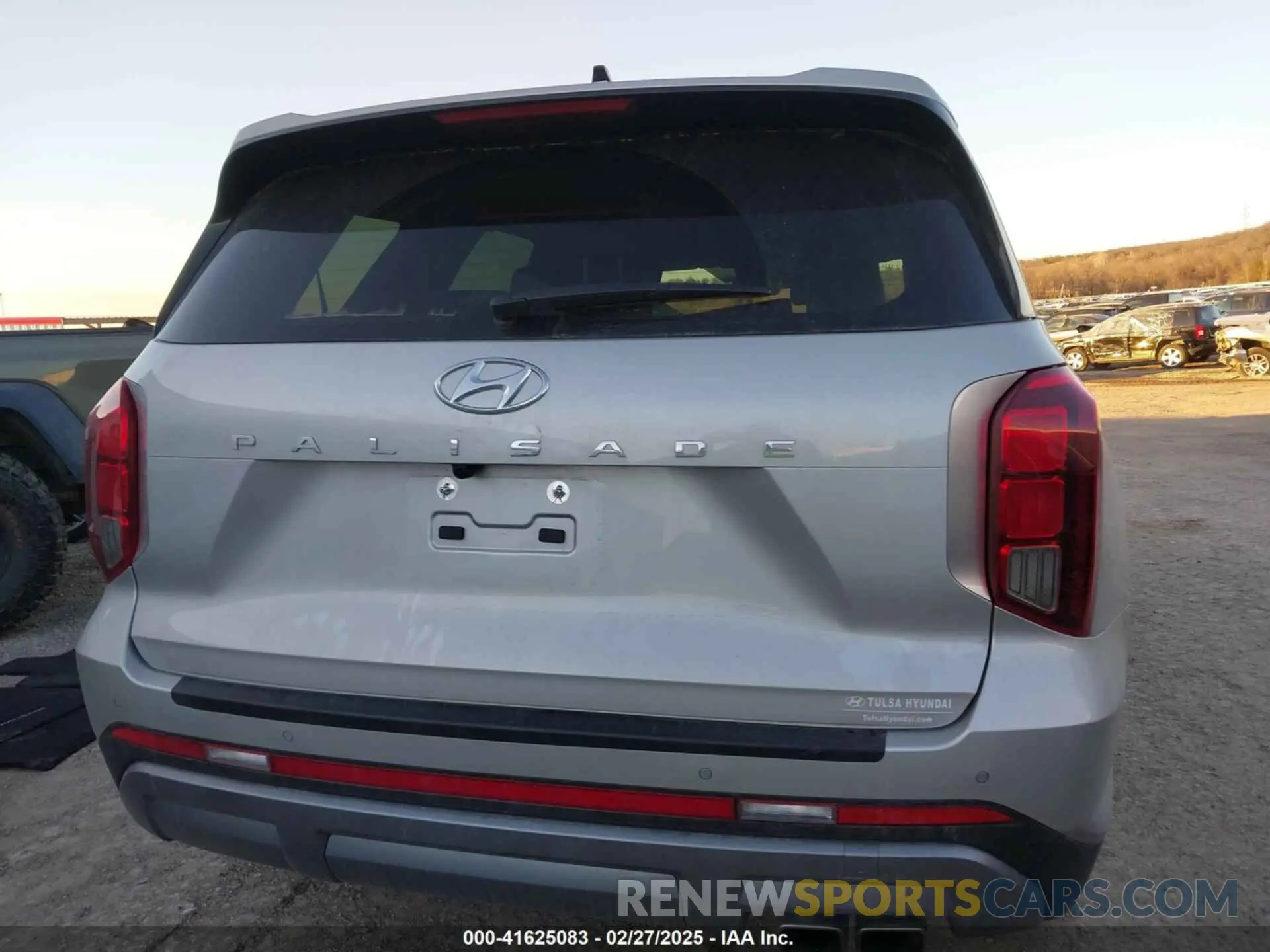 17 Photograph of a damaged car KM8R44GE3RU784874 HYUNDAI PALISADE 2024
