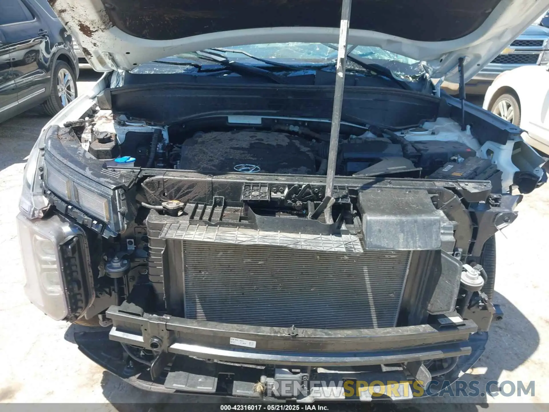 10 Photograph of a damaged car KM8R44GE4RU798248 HYUNDAI PALISADE 2024