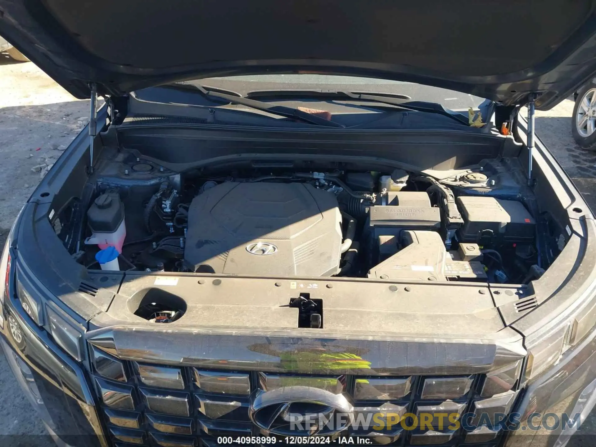 10 Photograph of a damaged car KM8R44GEXRU760586 HYUNDAI PALISADE 2024