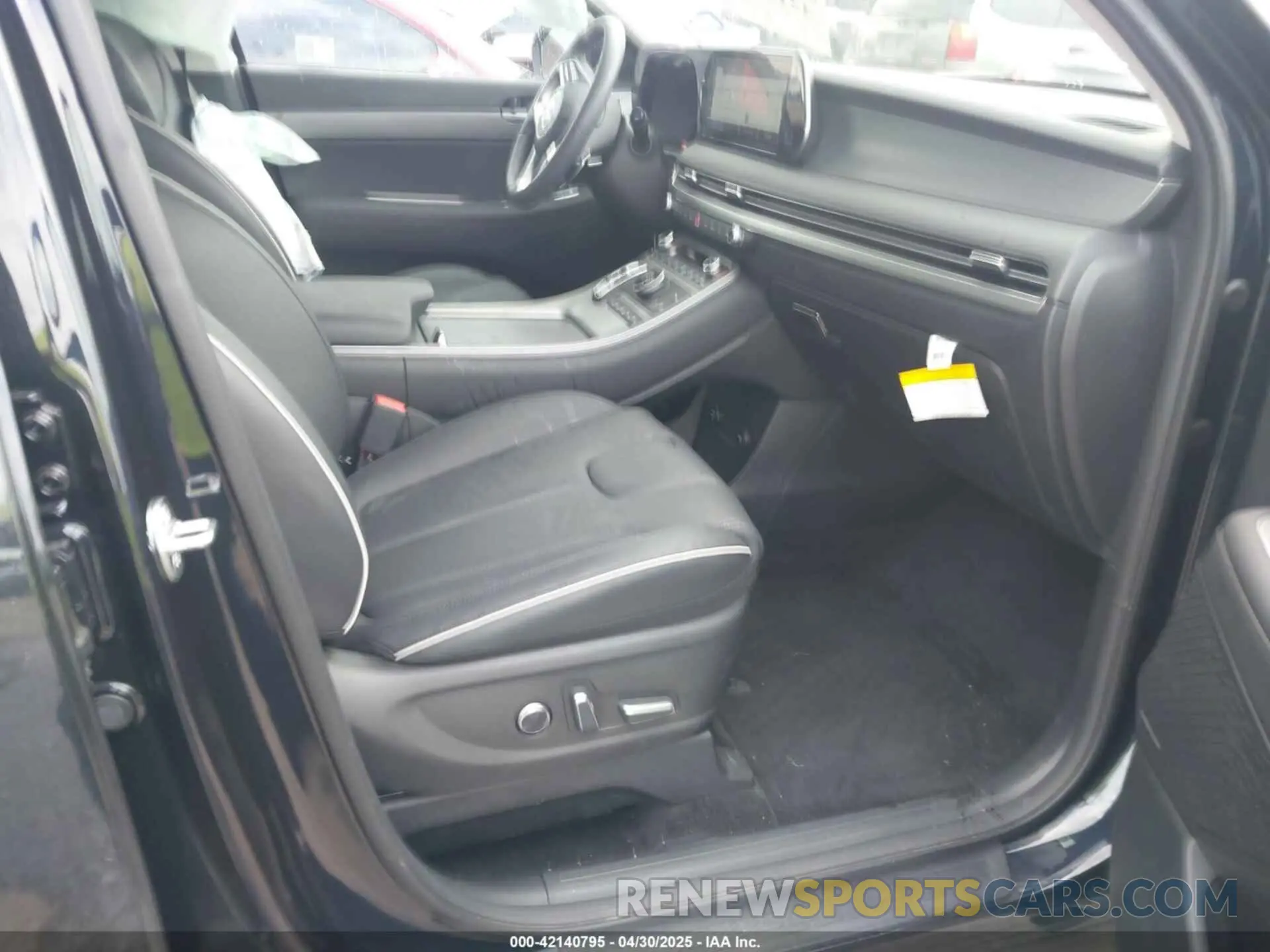 5 Photograph of a damaged car KM8R44GEXRU806546 HYUNDAI PALISADE 2024