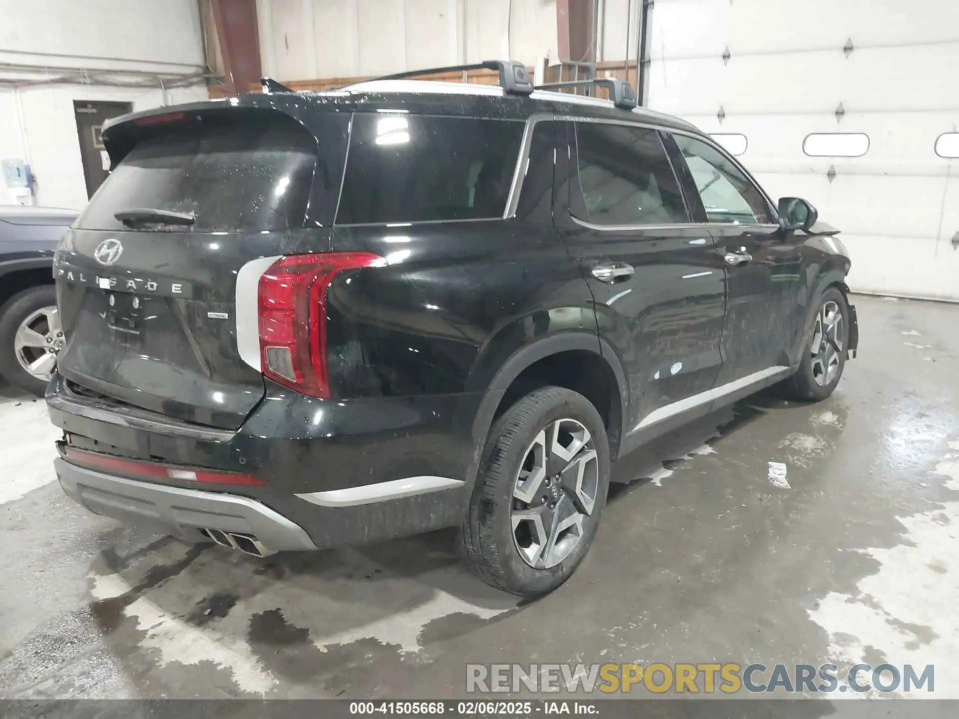 4 Photograph of a damaged car KM8R4DGE0RU789322 HYUNDAI PALISADE 2024