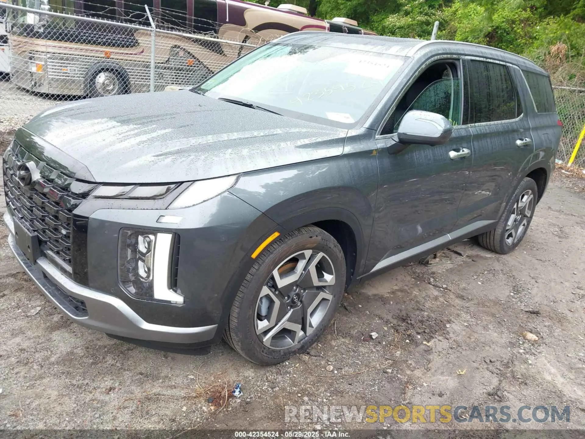 2 Photograph of a damaged car KM8R4DGE1RU695840 HYUNDAI PALISADE 2024