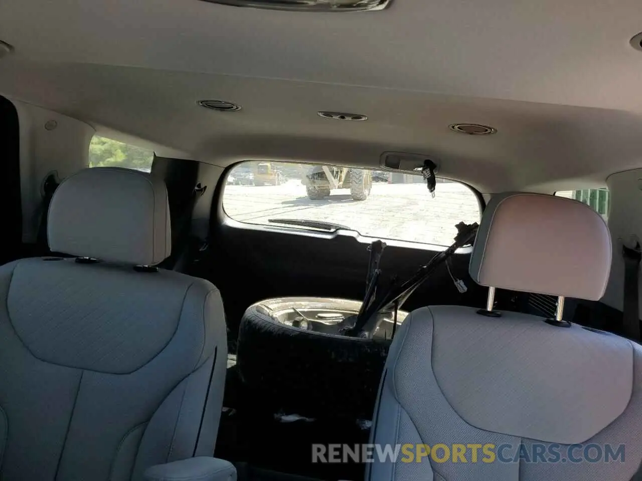 10 Photograph of a damaged car KM8R4DGE5RU792880 HYUNDAI PALISADE 2024