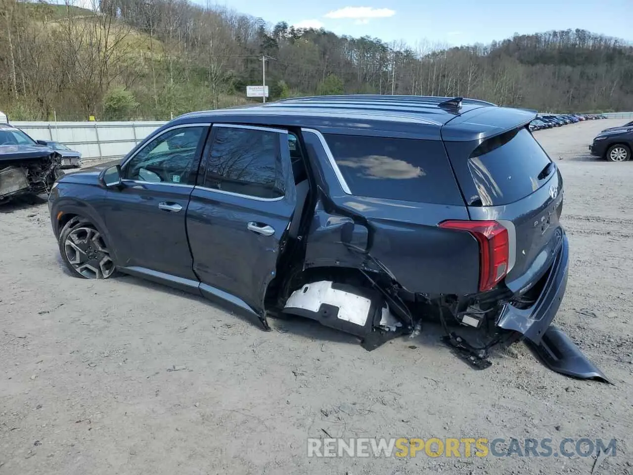 2 Photograph of a damaged car KM8R4DGE5RU792880 HYUNDAI PALISADE 2024