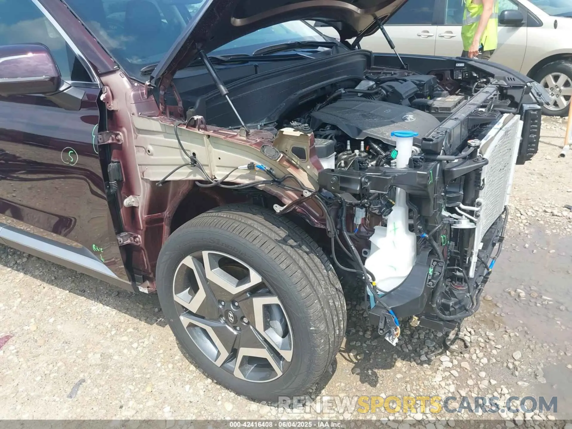 19 Photograph of a damaged car KM8R4DGE7RU807203 HYUNDAI PALISADE 2024