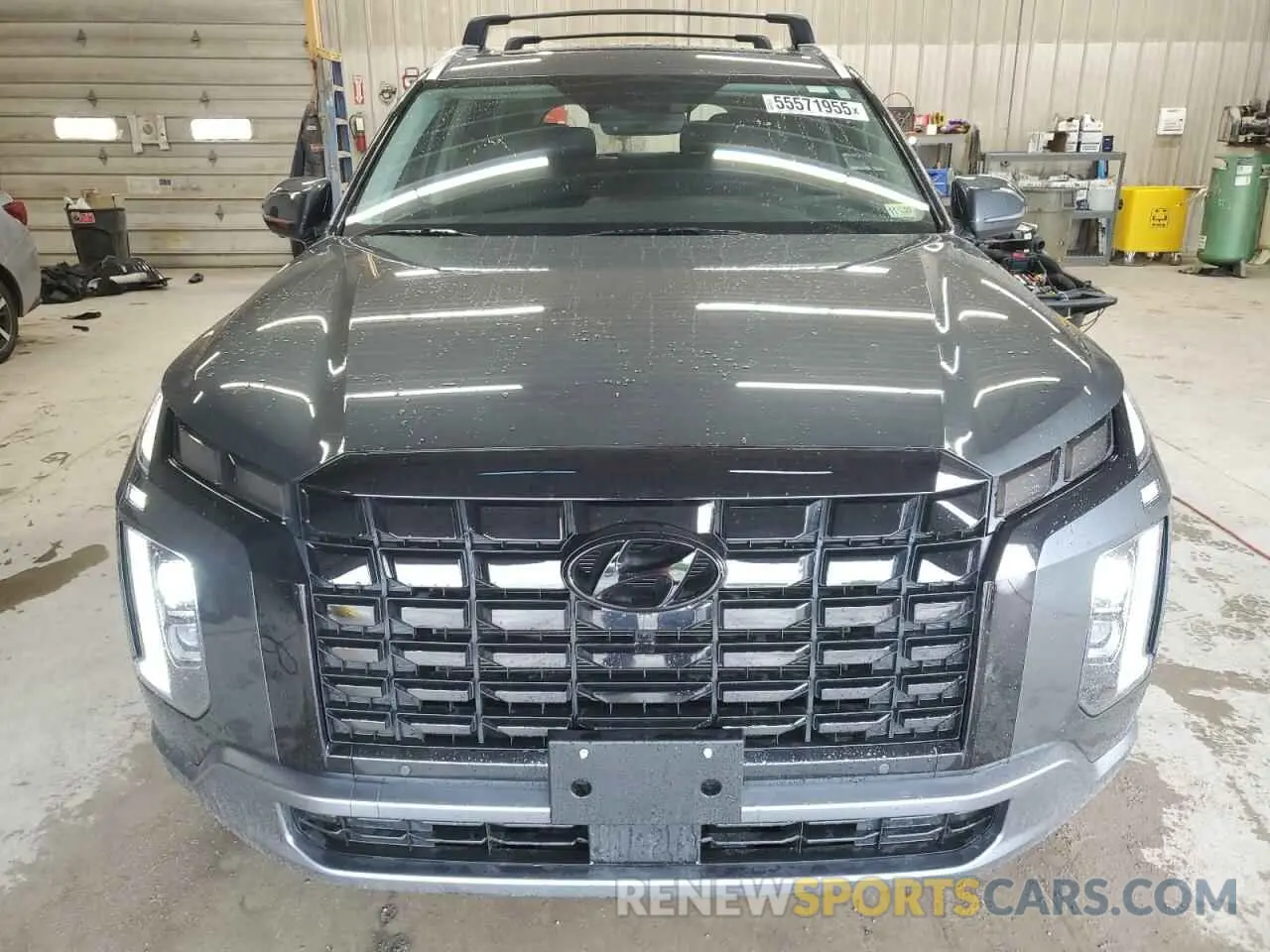 5 Photograph of a damaged car KM8R4DGE8RU665945 HYUNDAI PALISADE 2024