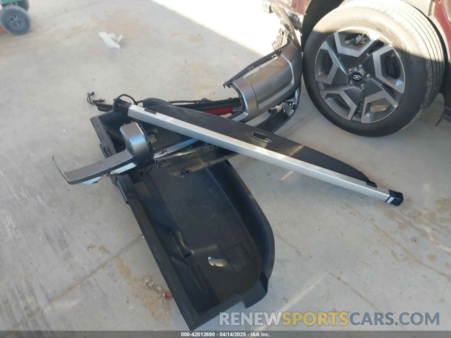 12 Photograph of a damaged car KM8R54GE2RU806263 HYUNDAI PALISADE 2024