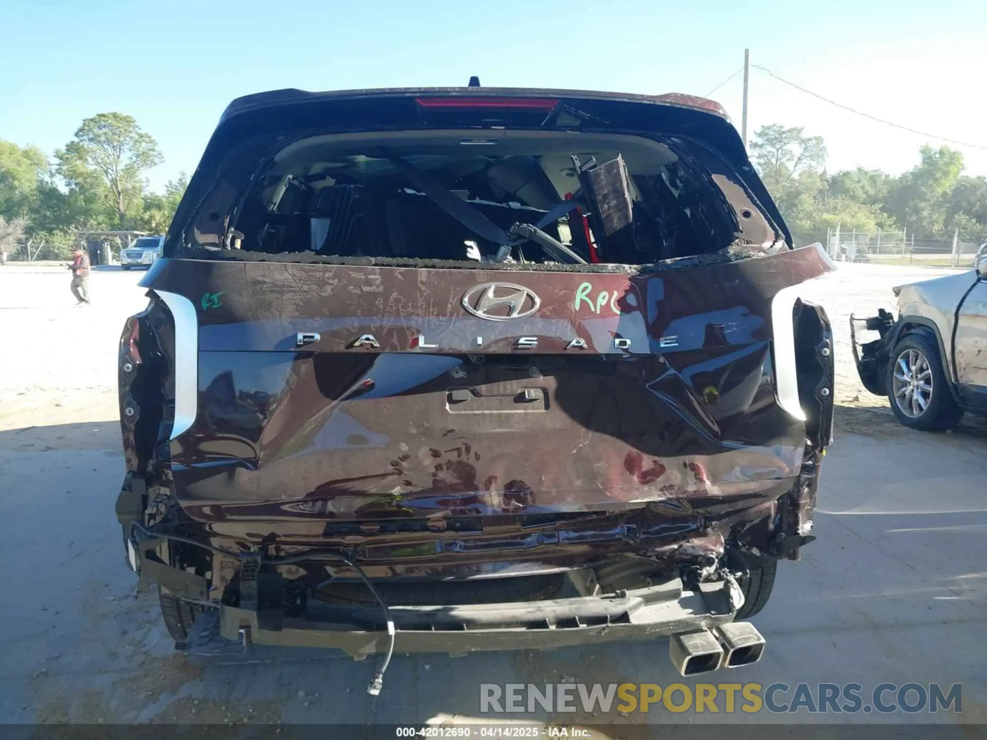 17 Photograph of a damaged car KM8R54GE2RU806263 HYUNDAI PALISADE 2024
